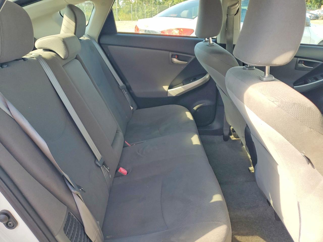 2013 Toyota Prius Two White vin: JTDKN3DU2D5651065