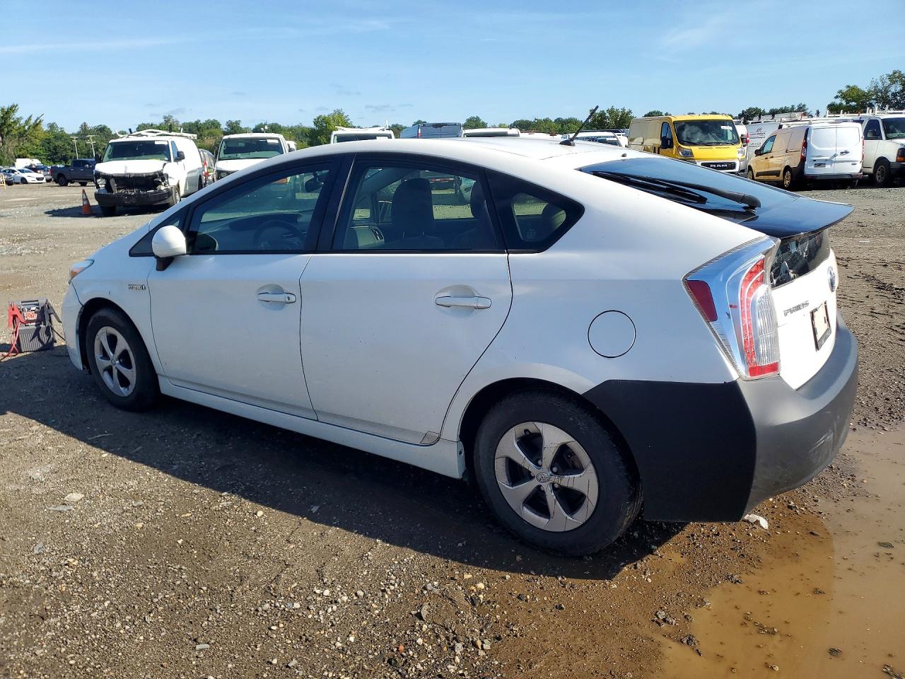 2013 Toyota Prius Two White vin: JTDKN3DU2D5651065