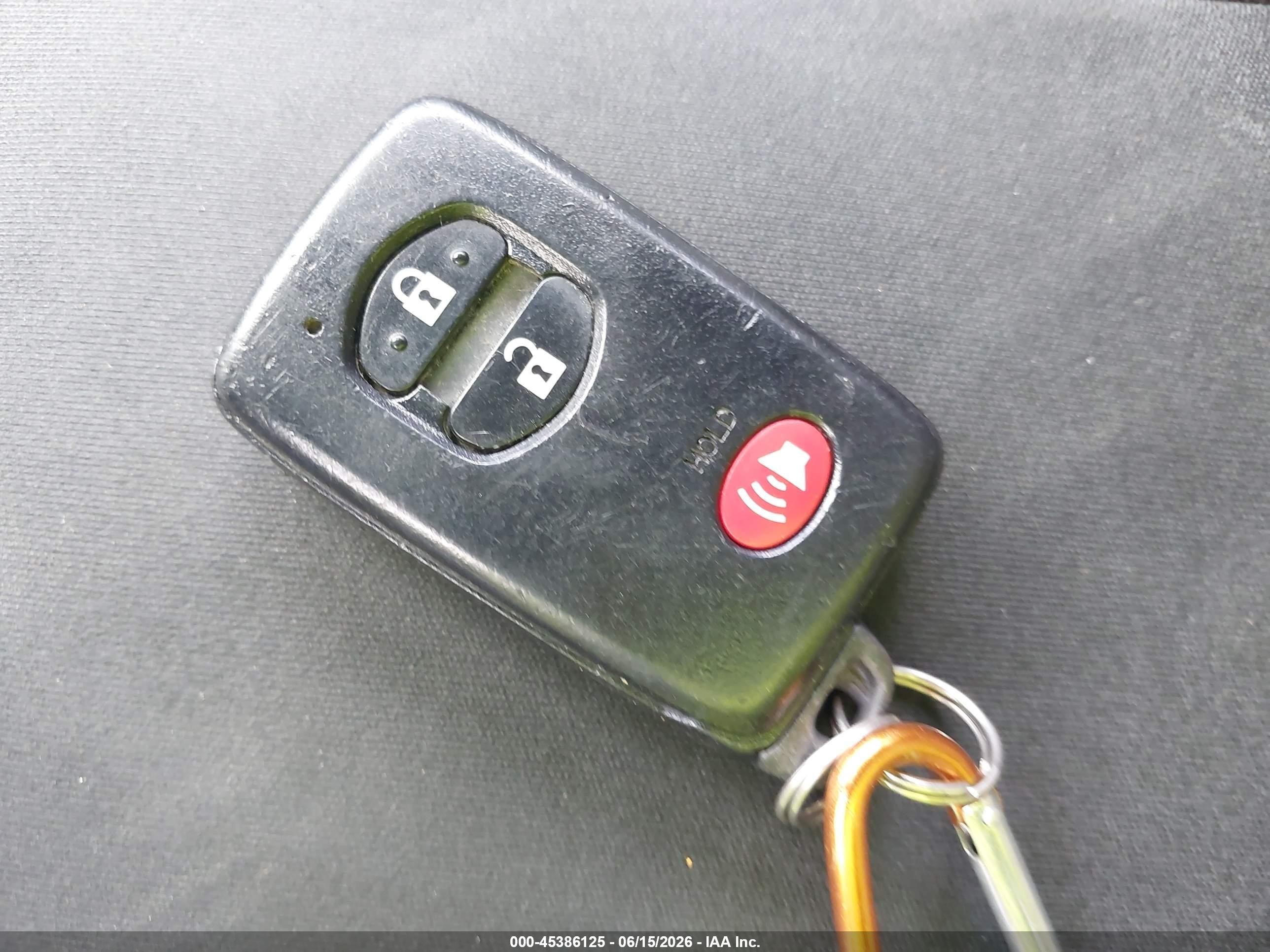 2014 Toyota Prius Two Черный vin: JTDKN3DU2E0357907