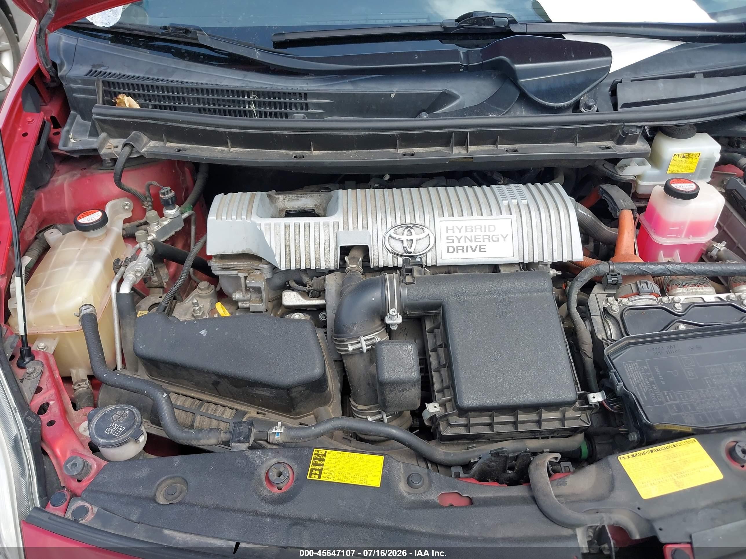 2014 Toyota Prius Two Красный vin: JTDKN3DU2E0374075
