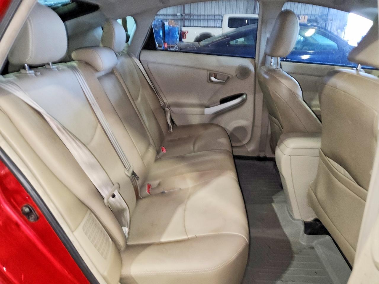 2014 Toyota Prius Four Red vin: JTDKN3DU2E0374898