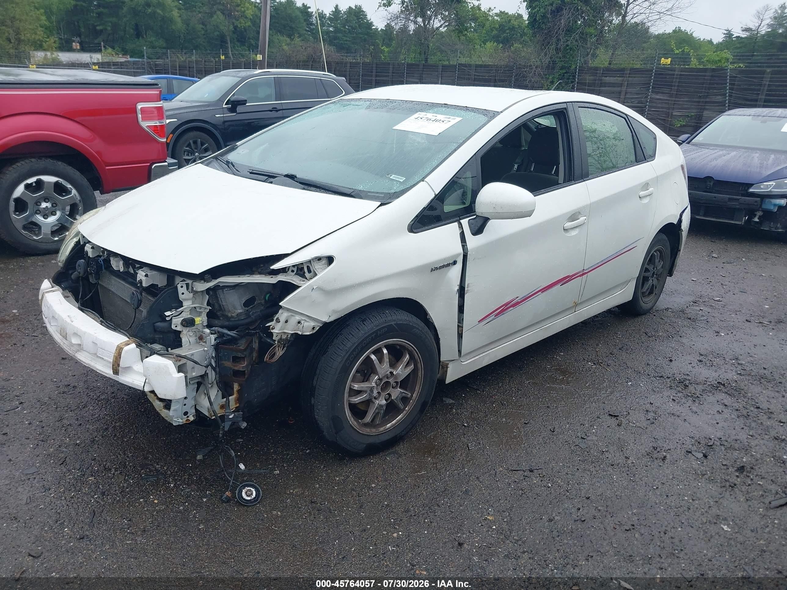 2014 Toyota Prius Three White vin: JTDKN3DU2E1741261