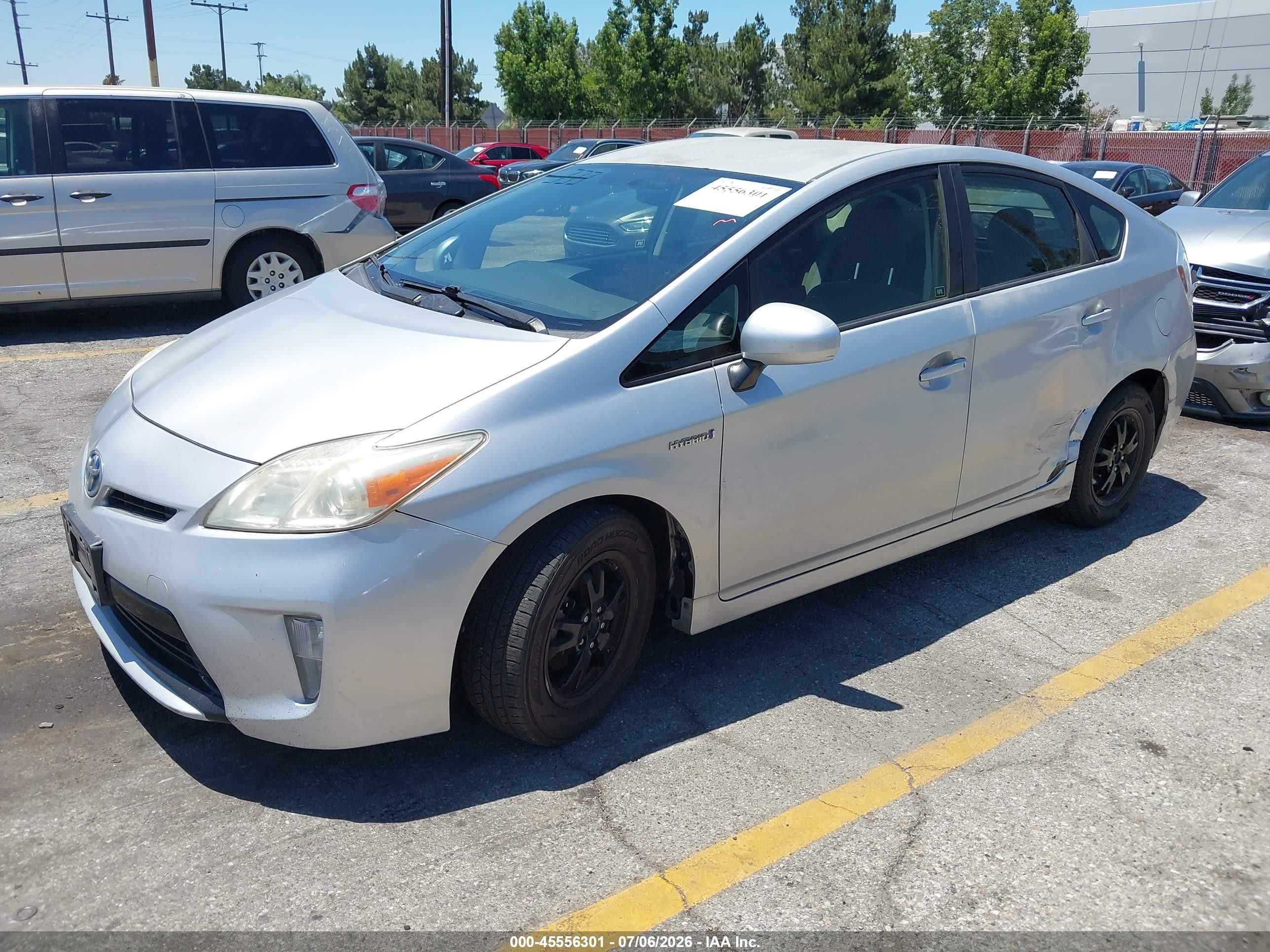 2014 Toyota Prius Two Silver vin: JTDKN3DU2E1752339