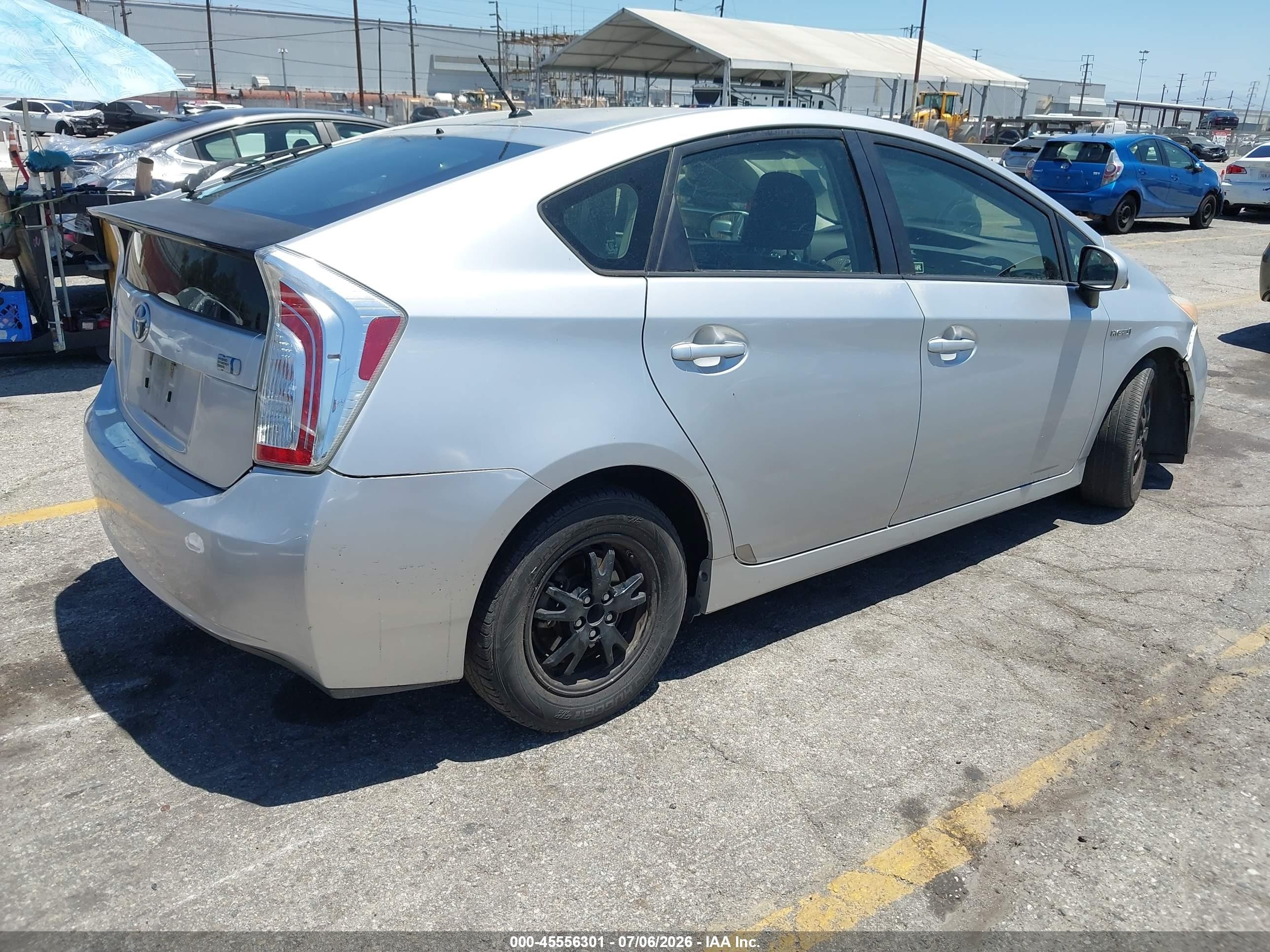 2014 Toyota Prius Two Silver vin: JTDKN3DU2E1752339