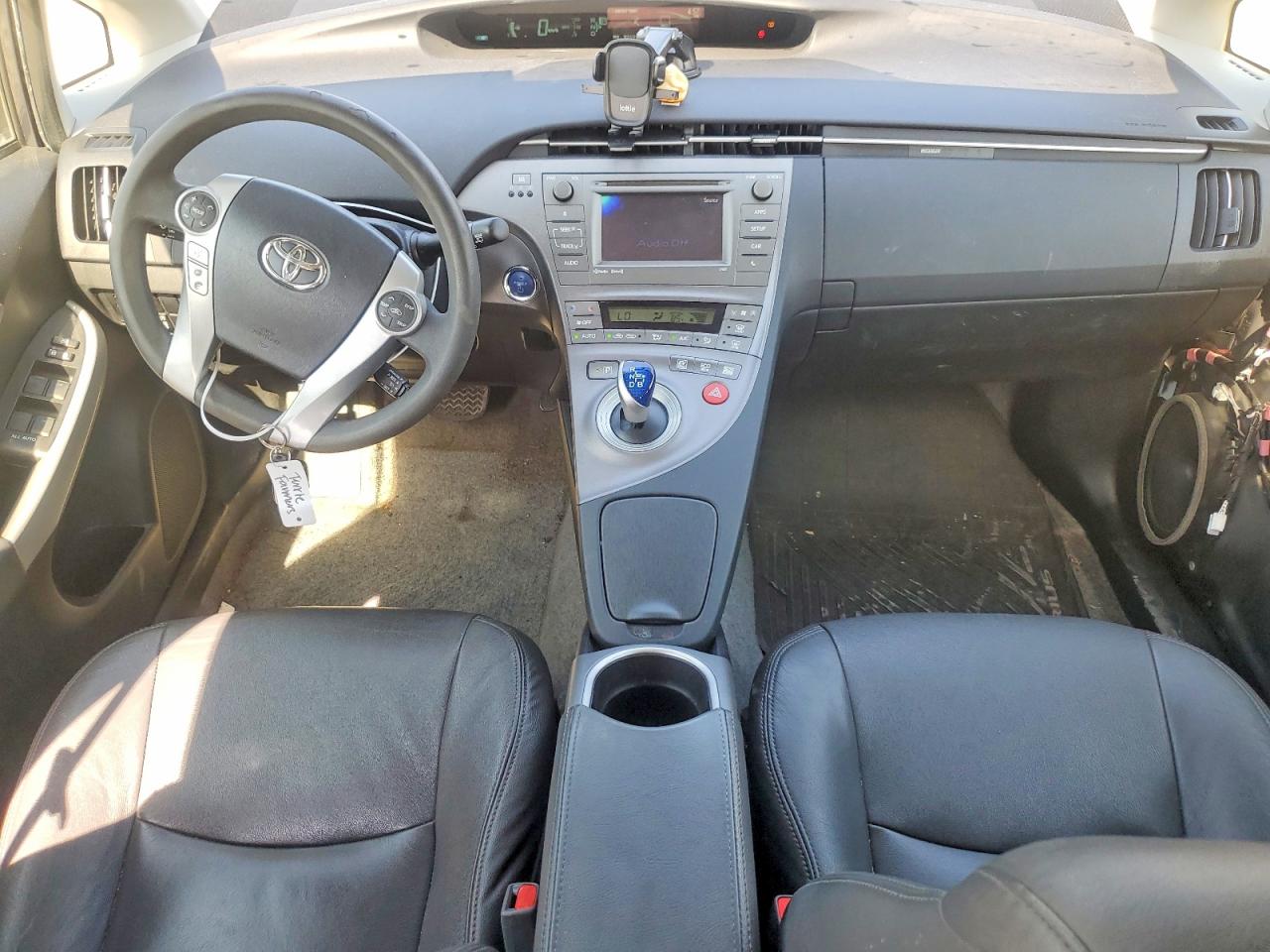 2014 Toyota Prius Three Серый vin: JTDKN3DU2E1776141