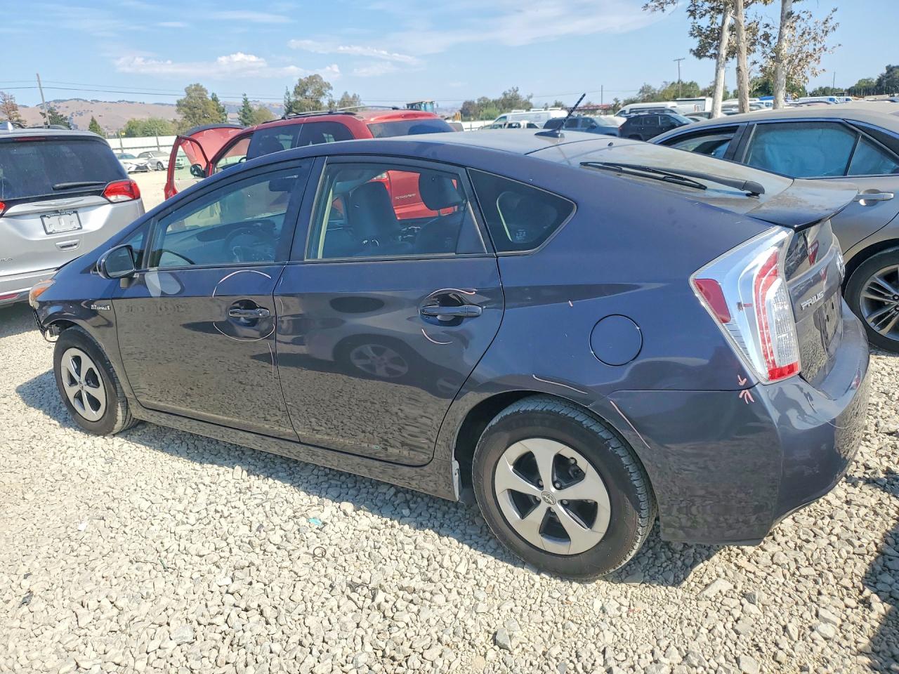 2014 Toyota Prius Three Серый vin: JTDKN3DU2E1776141
