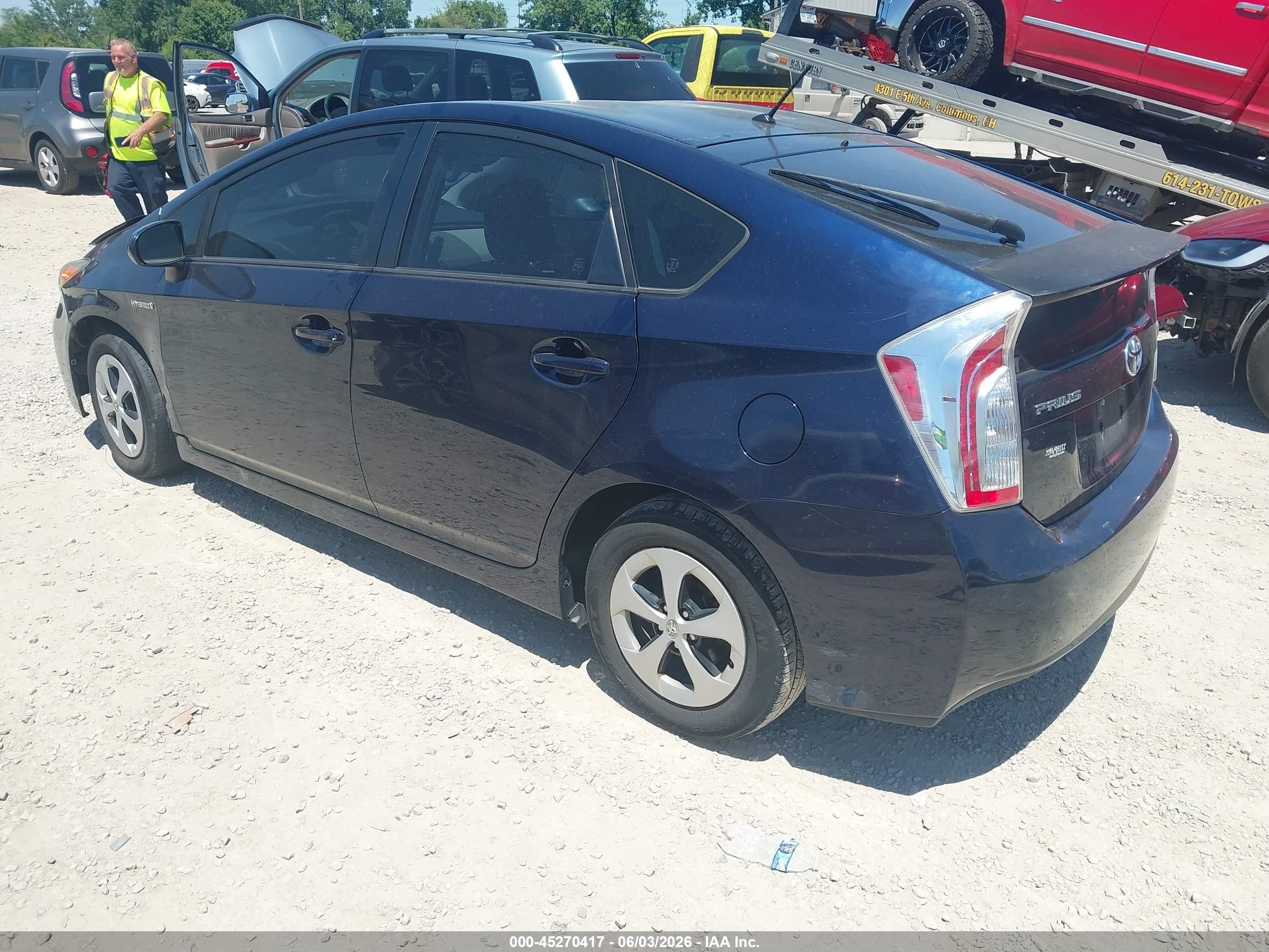 2014 Toyota Prius Two Серый vin: JTDKN3DU2E1796499