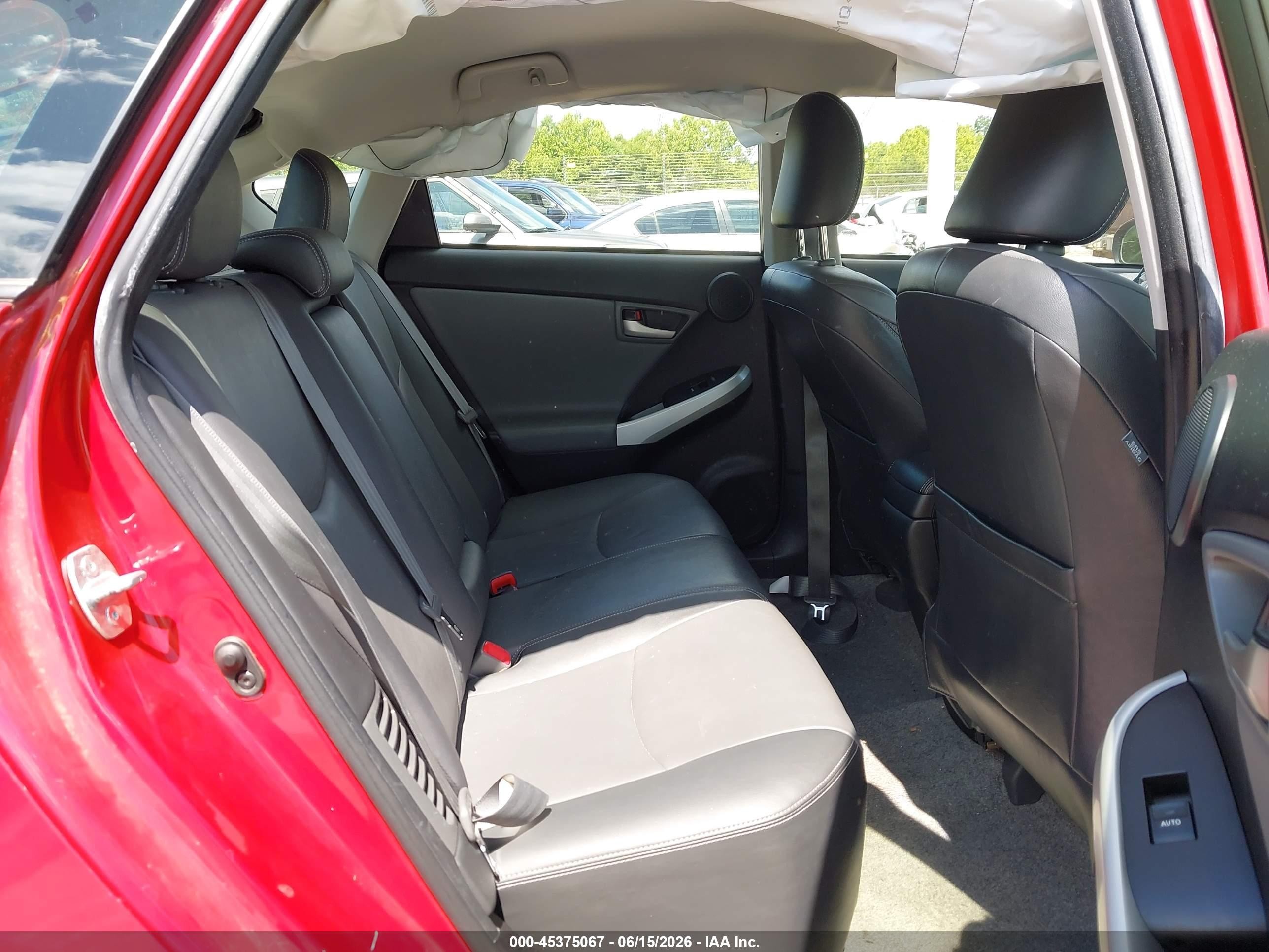 2015 Toyota Prius Four Красный vin: JTDKN3DU2F0395929