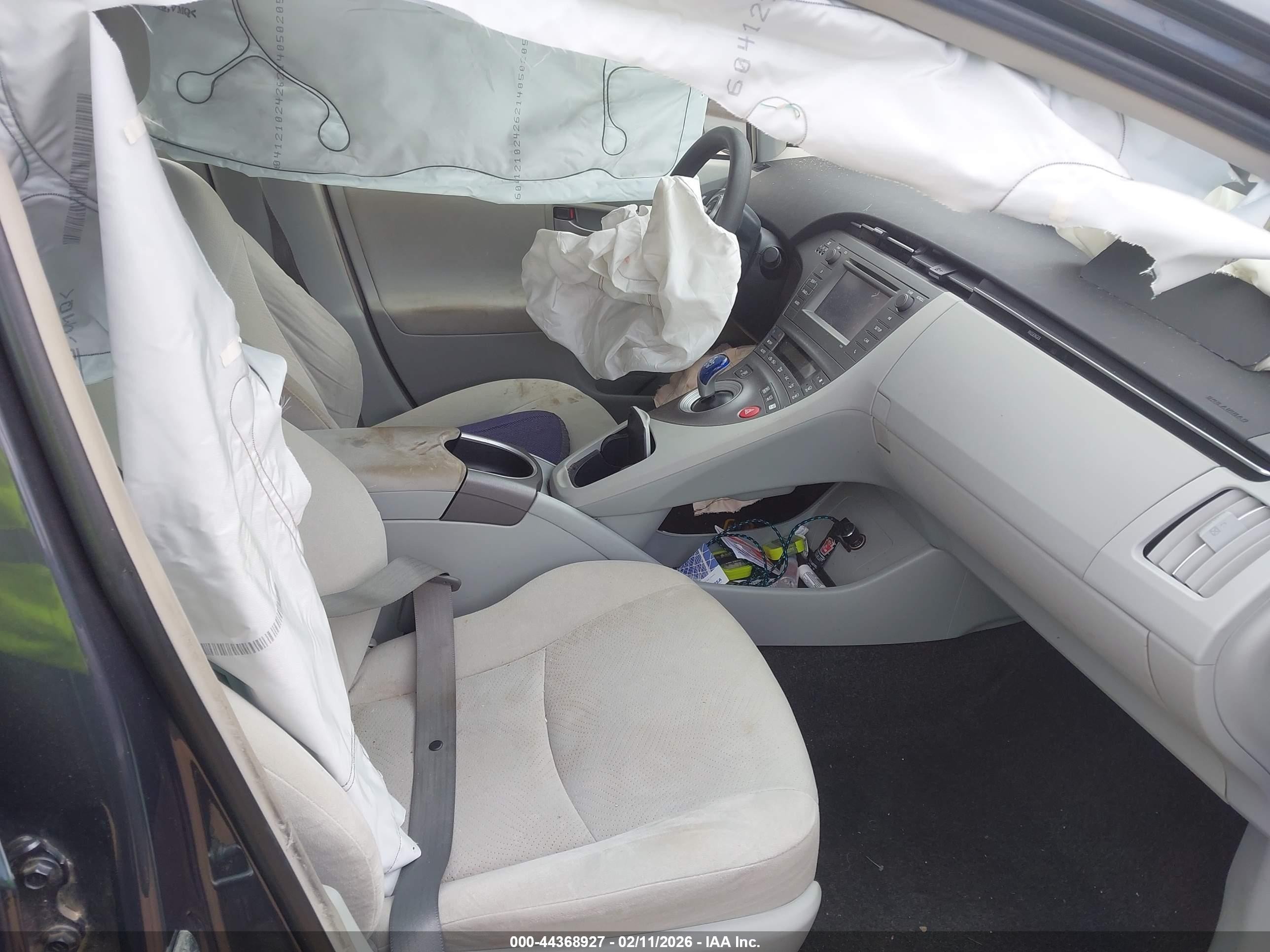 2015 Toyota Prius Two Серый vin: JTDKN3DU2F0396921