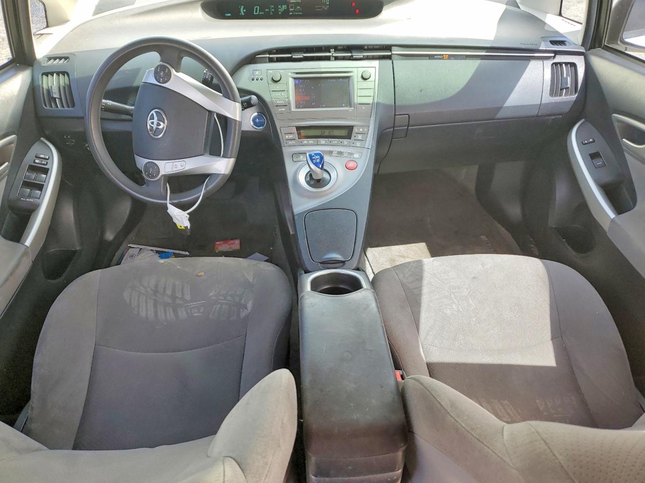 2015 Toyota Prius Two White vin: JTDKN3DU2F0417069