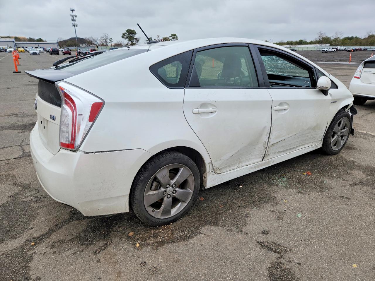 2015 Toyota Prius Persona Series White vin: JTDKN3DU2F0419694