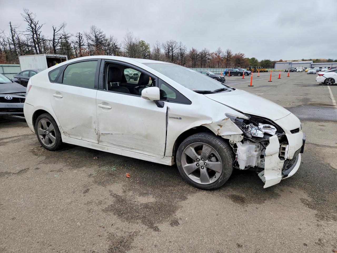 2015 Toyota Prius Persona Series White vin: JTDKN3DU2F0419694
