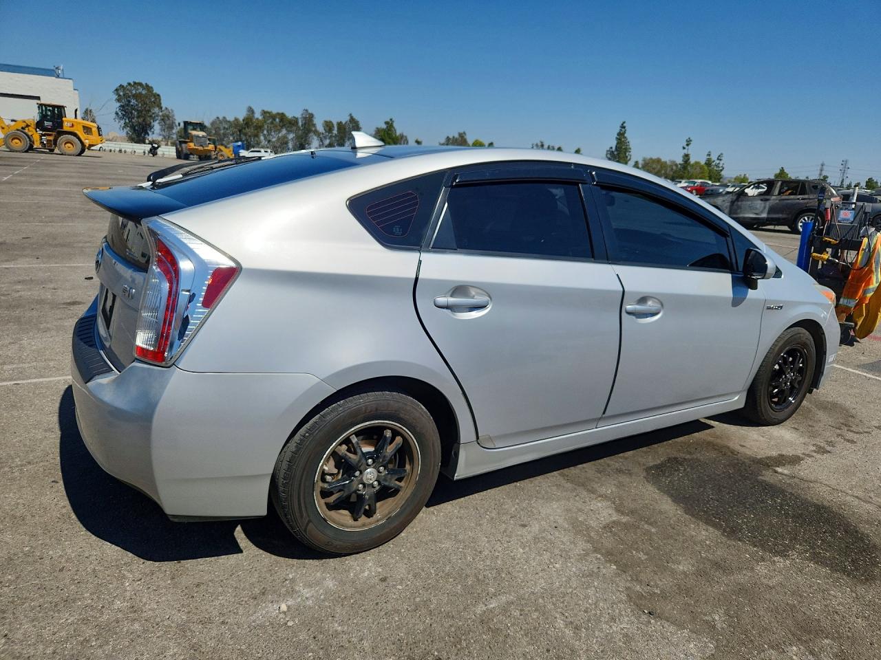 2015 Toyota Prius Two Silver vin: JTDKN3DU2F0420148