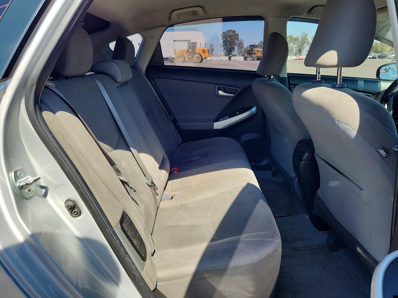 2015 Toyota Prius Two Silver vin: JTDKN3DU2F0420148
