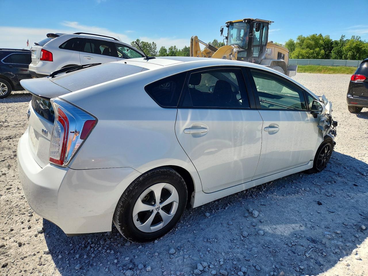 2015 Toyota Prius Three White vin: JTDKN3DU2F0430470