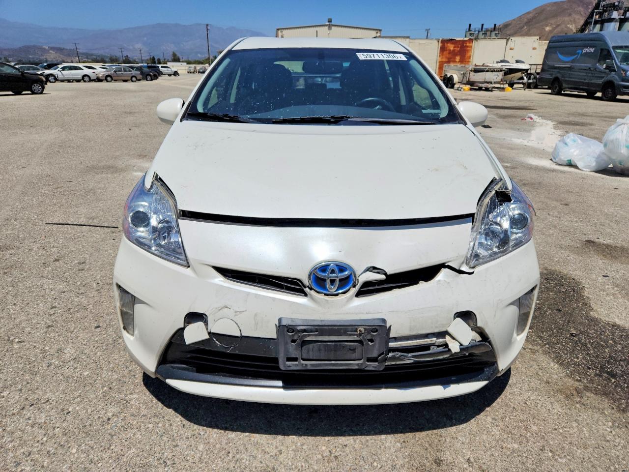 2015 Toyota Prius Four Белый vin: JTDKN3DU2F0432445