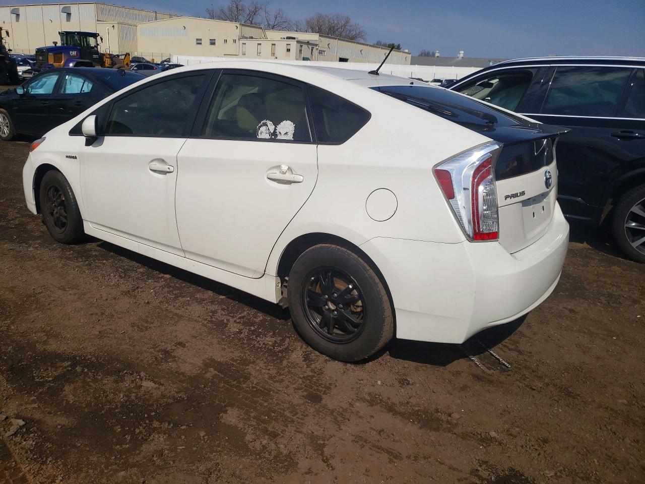 2015 Toyota Prius Two White vin: JTDKN3DU2F0436396
