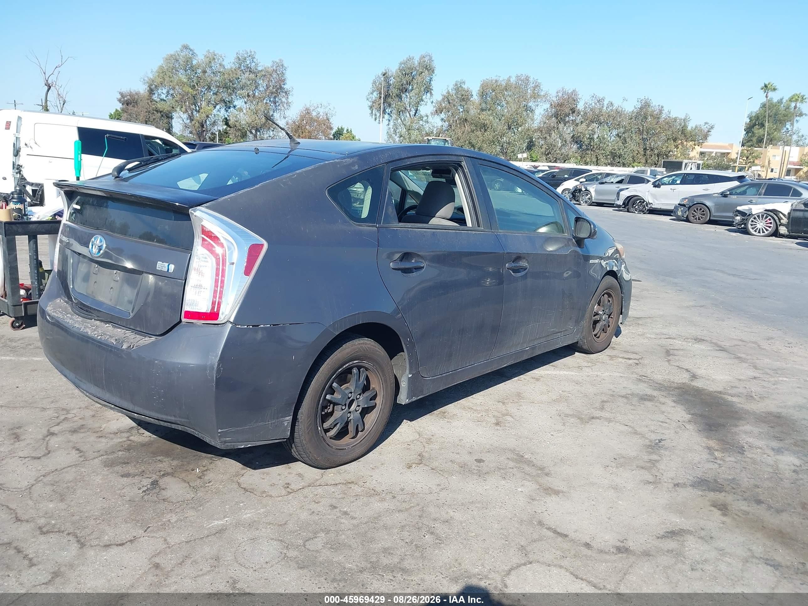 2015 Toyota Prius Two Gray vin: JTDKN3DU2F0445552