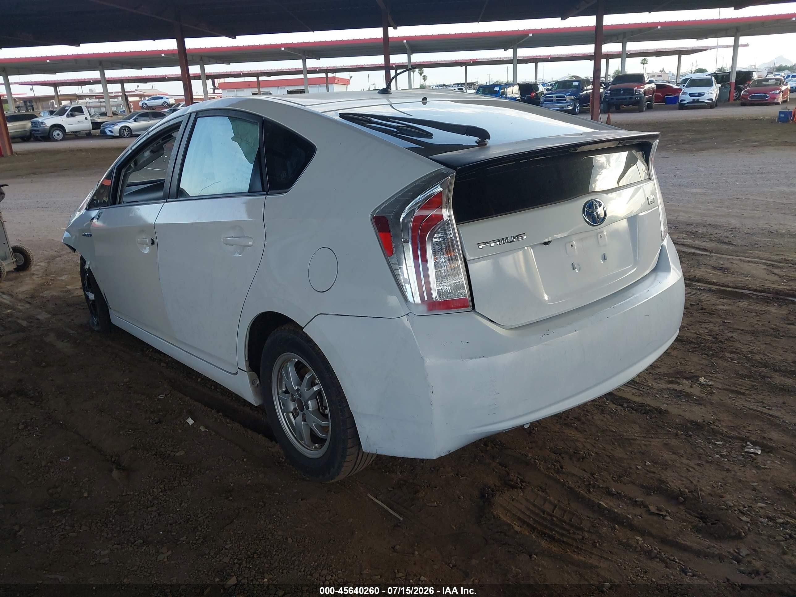 2015 Toyota Prius Two Белый vin: JTDKN3DU2F0459709