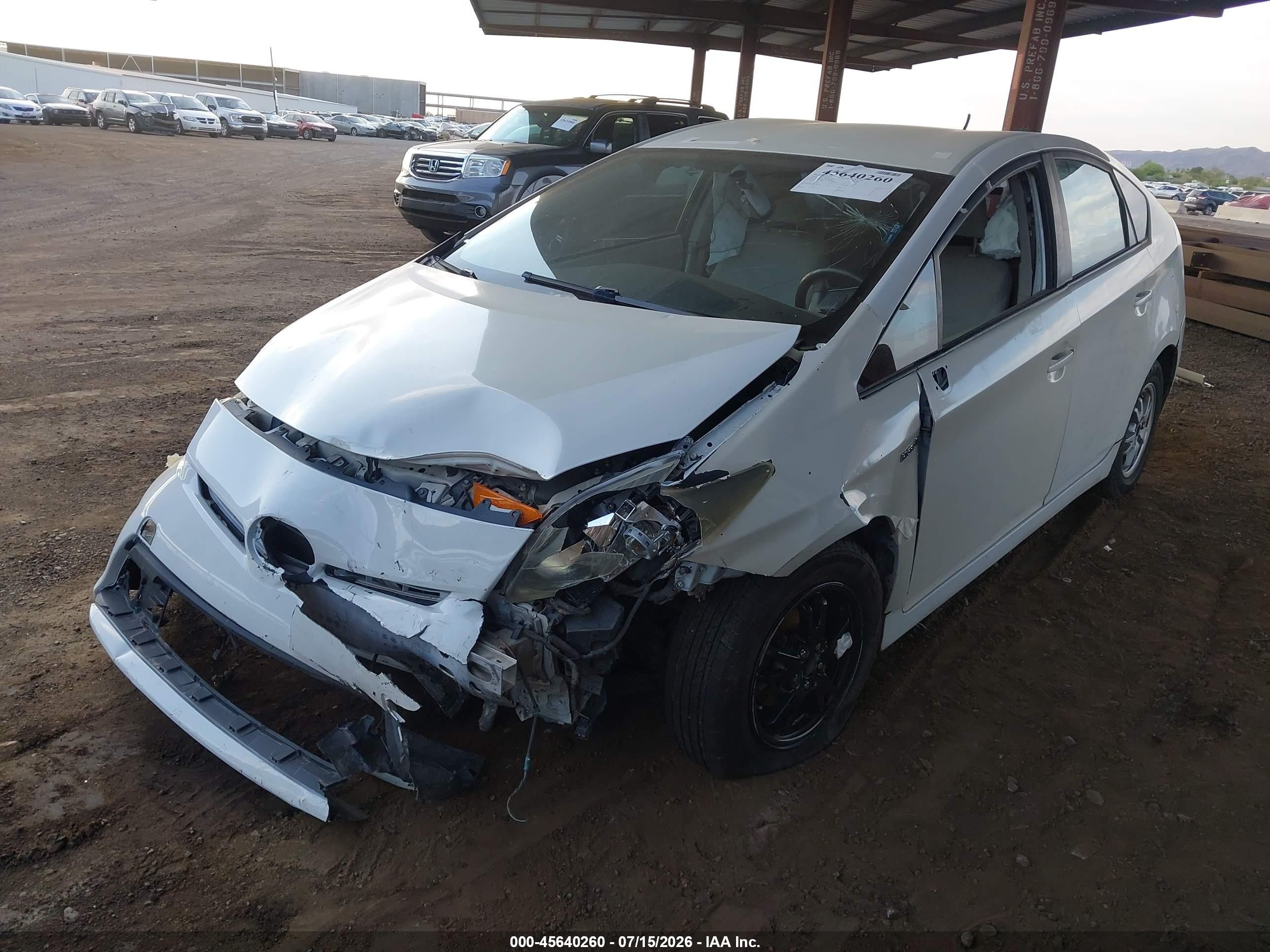 2015 Toyota Prius Two Белый vin: JTDKN3DU2F0459709