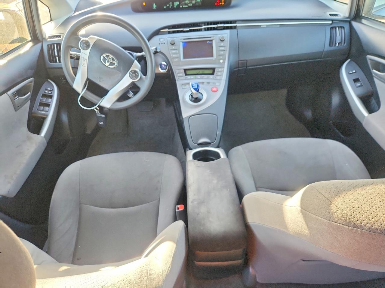 2015 Toyota Prius Two Черный vin: JTDKN3DU2F0467924
