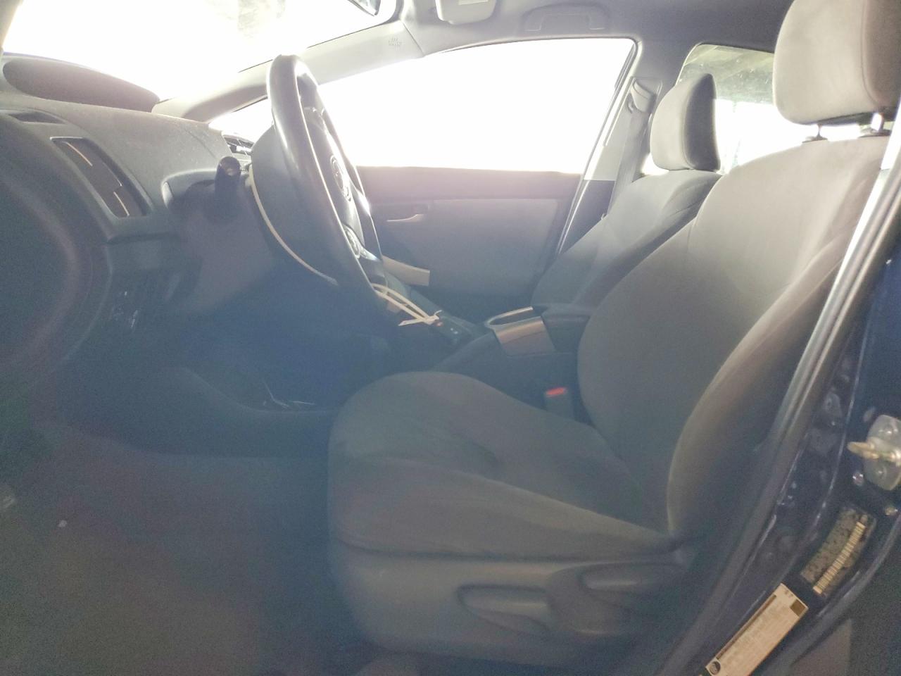 2015 Toyota Prius Two Blue vin: JTDKN3DU2F0475991