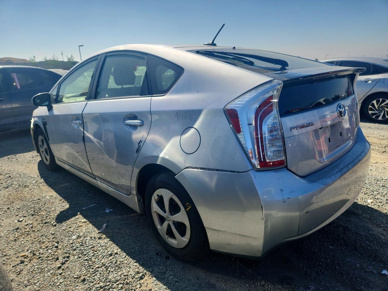 2015 Toyota Prius Three Silver vin: JTDKN3DU2F0476364