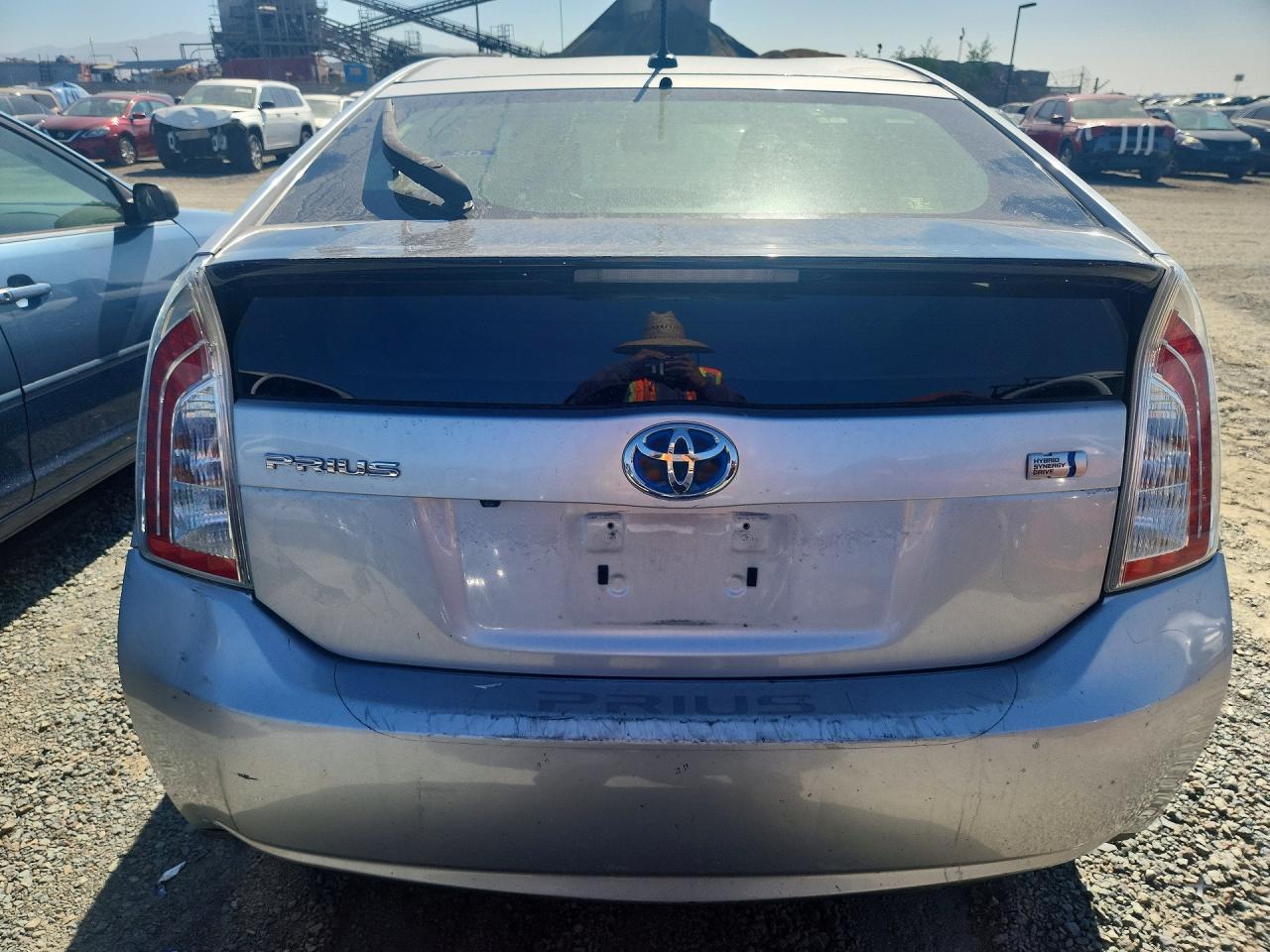 2015 Toyota Prius Three Silver vin: JTDKN3DU2F0476364