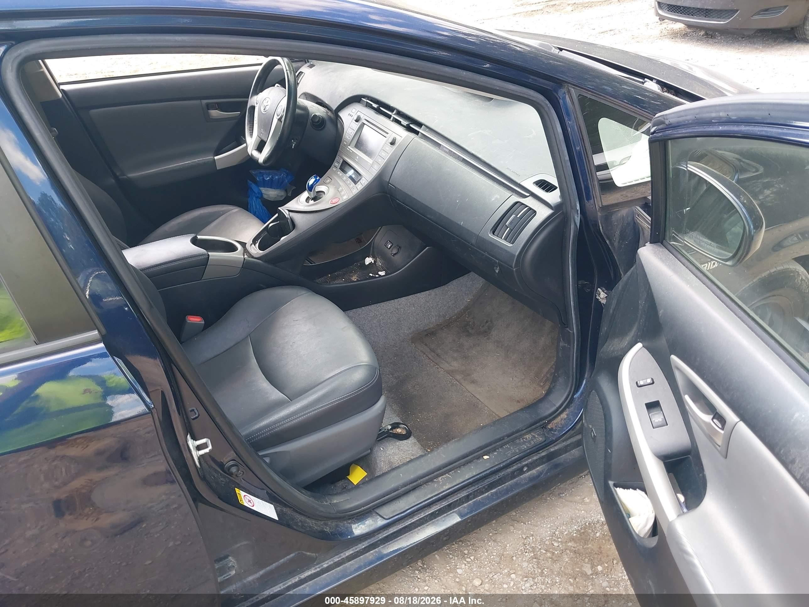 2015 Toyota Prius Four Blue vin: JTDKN3DU2F0477899