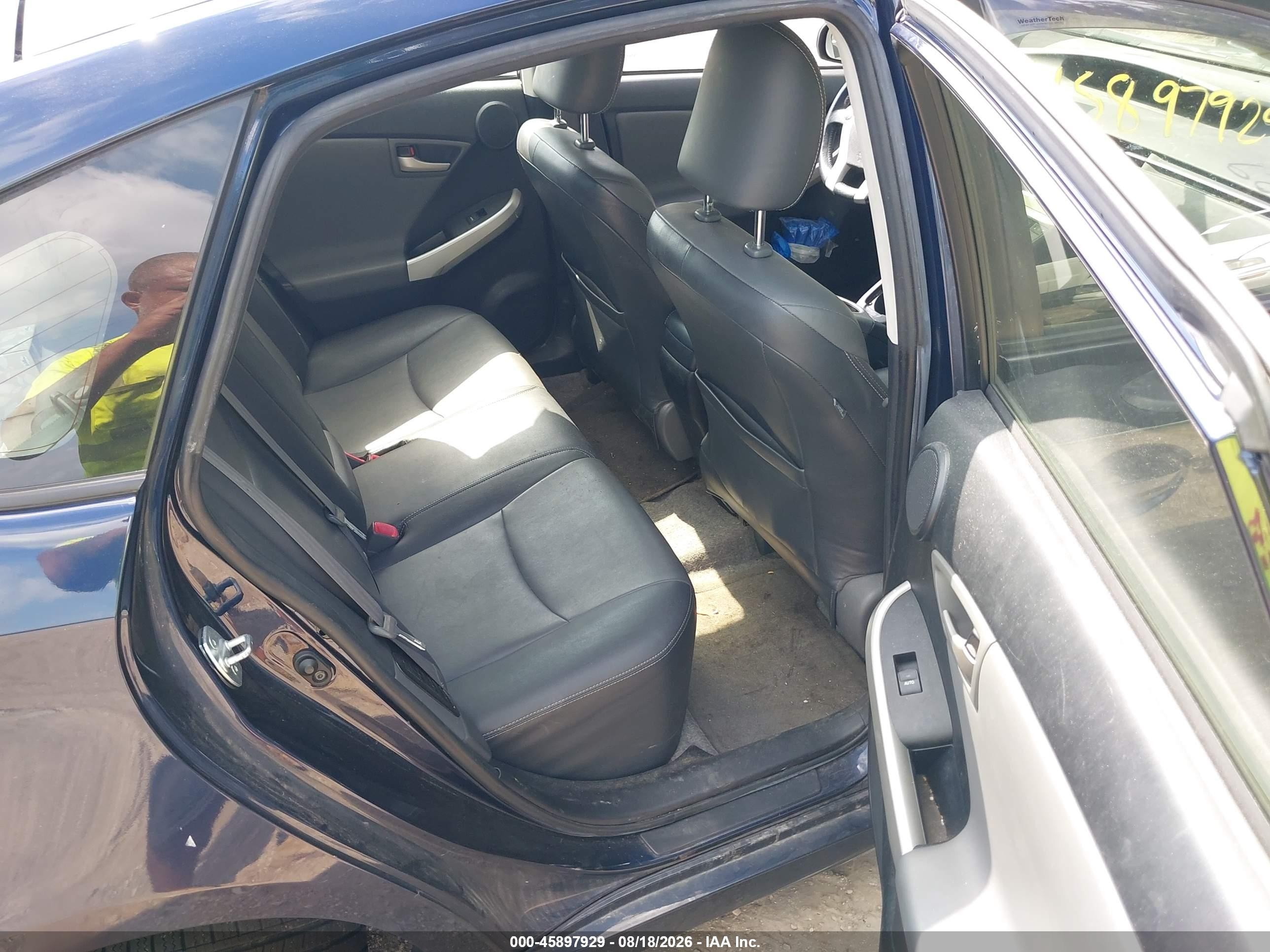 2015 Toyota Prius Four Blue vin: JTDKN3DU2F0477899