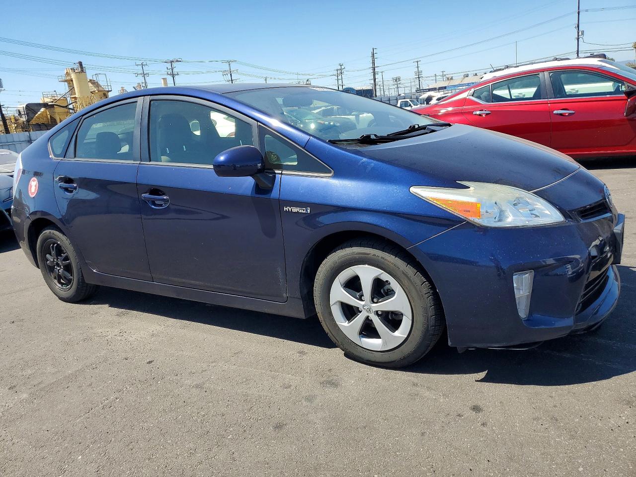 2015 Toyota Prius Two Синий vin: JTDKN3DU2F0484724