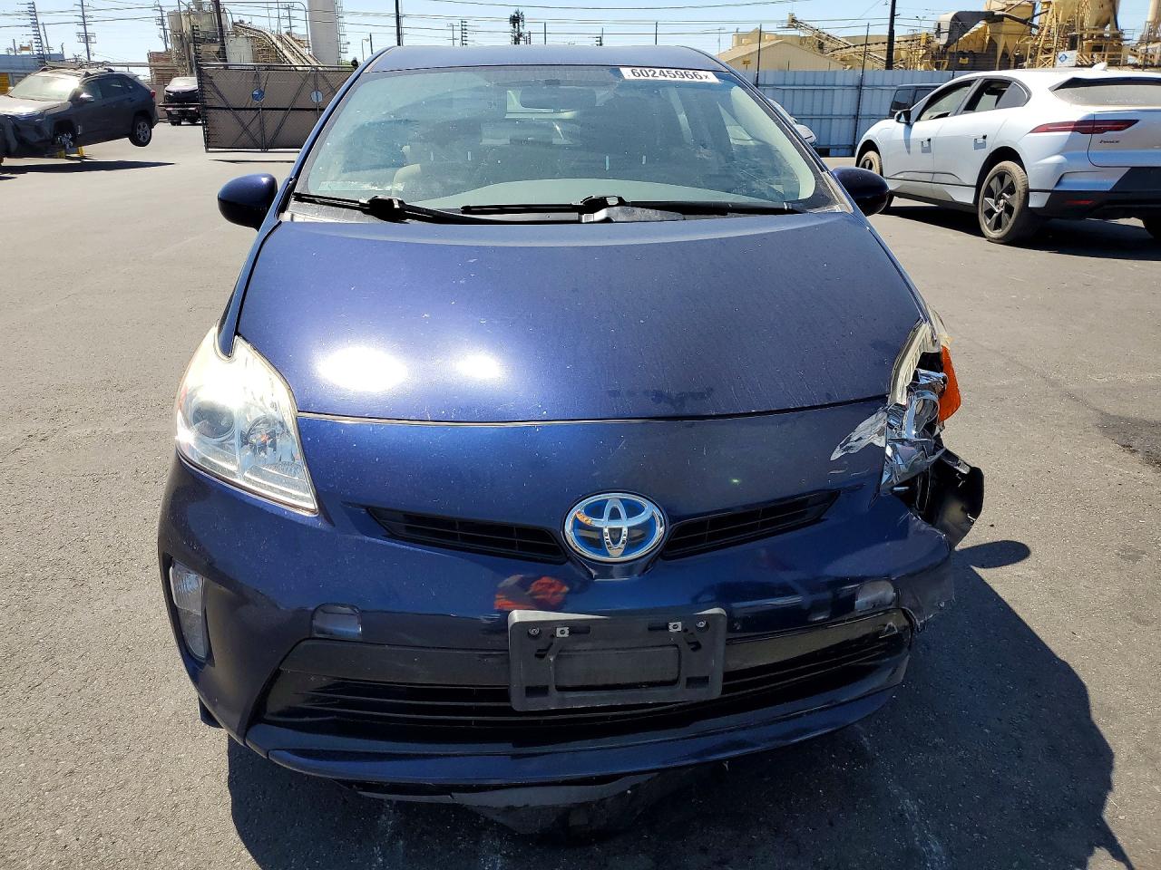 2015 Toyota Prius Two Синий vin: JTDKN3DU2F0484724