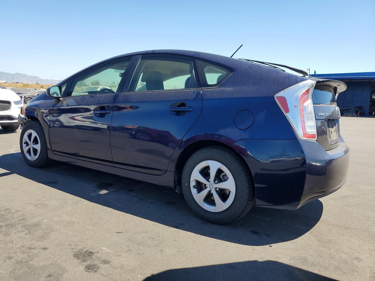 2015 Toyota Prius Two Синий vin: JTDKN3DU2F0484724