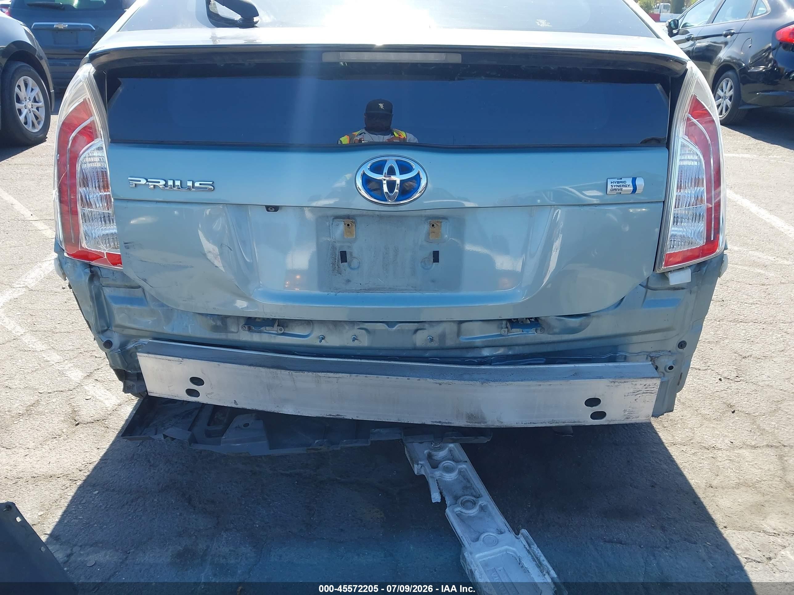 2015 Toyota Prius Two Green vin: JTDKN3DU2F1881599