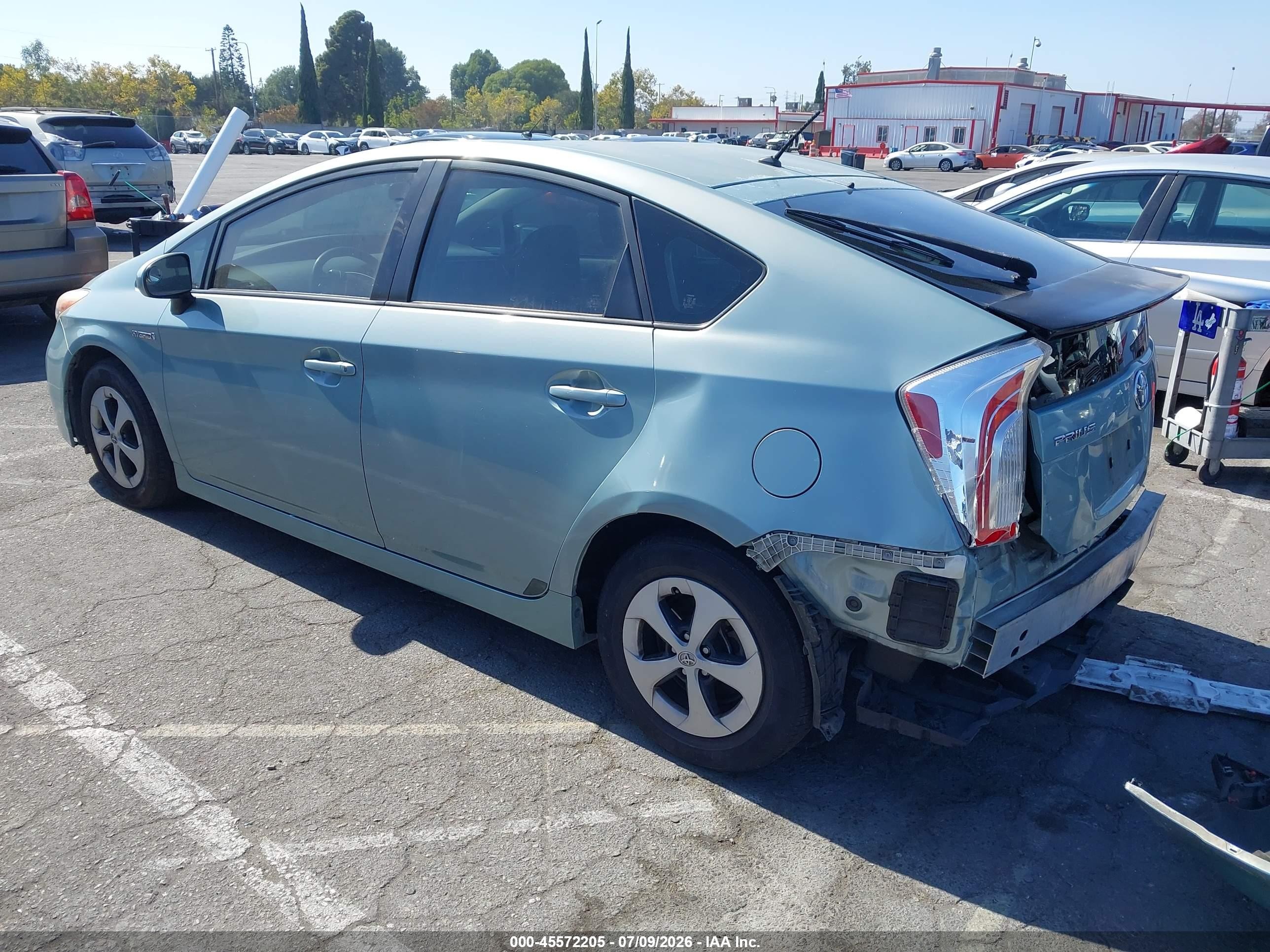 2015 Toyota Prius Two Green vin: JTDKN3DU2F1881599
