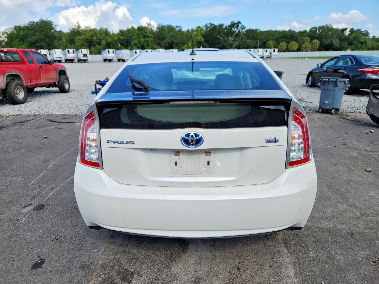 2015 Toyota Prius Four White vin: JTDKN3DU2F1894868