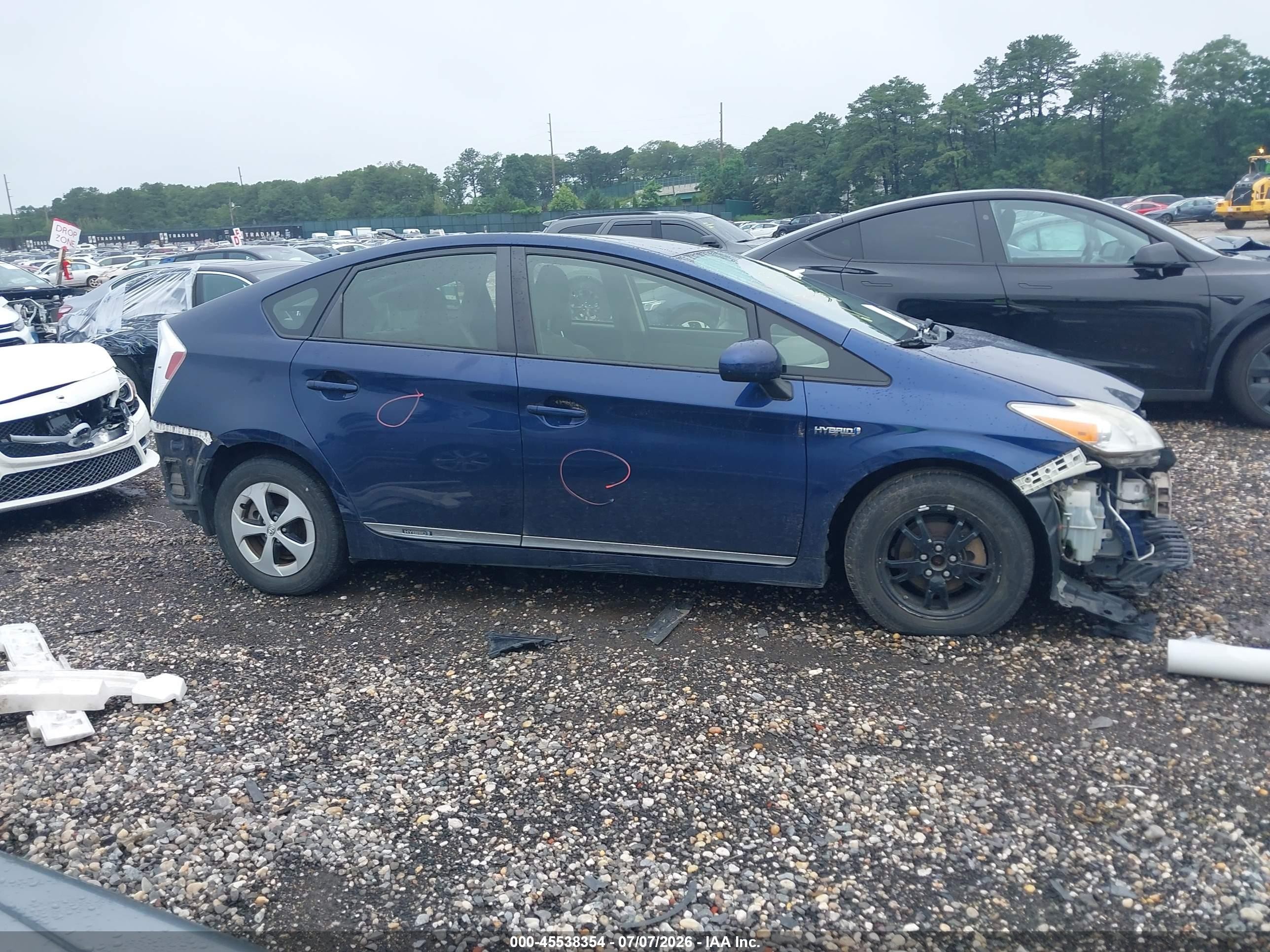 2015 Toyota Prius Two Синий vin: JTDKN3DU2F1898970