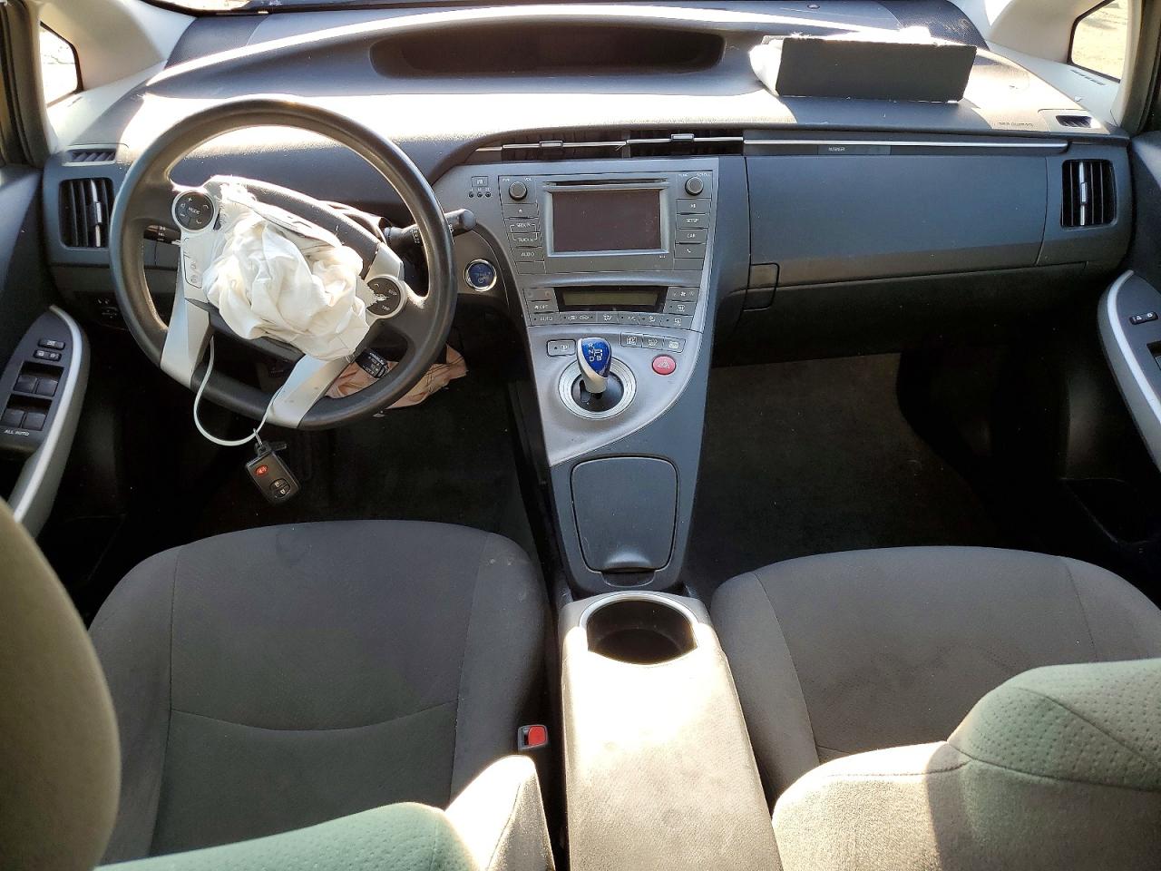 2015 Toyota Prius Two Red vin: JTDKN3DU2F1918182