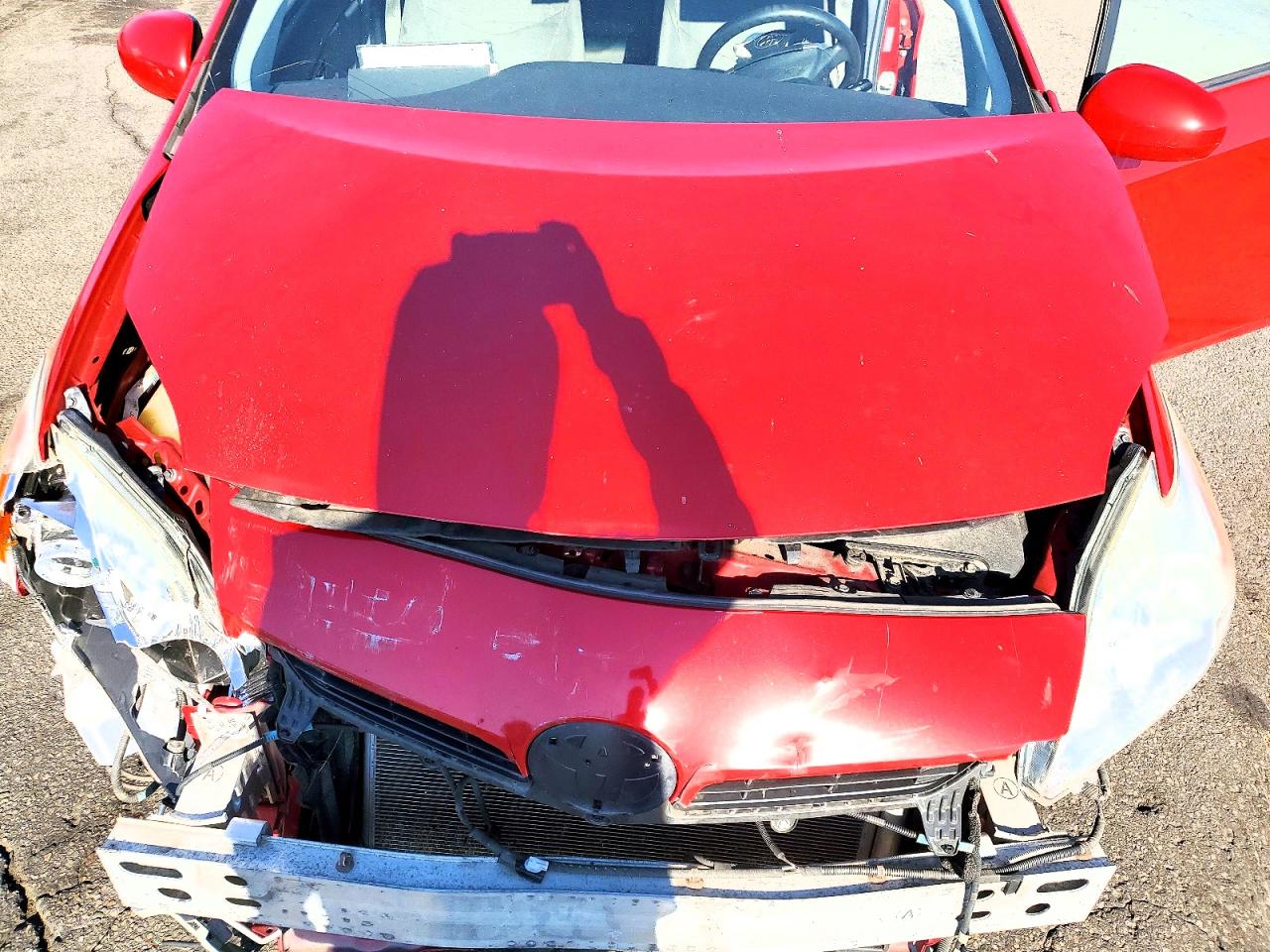 2015 Toyota Prius Two Red vin: JTDKN3DU2F1918182