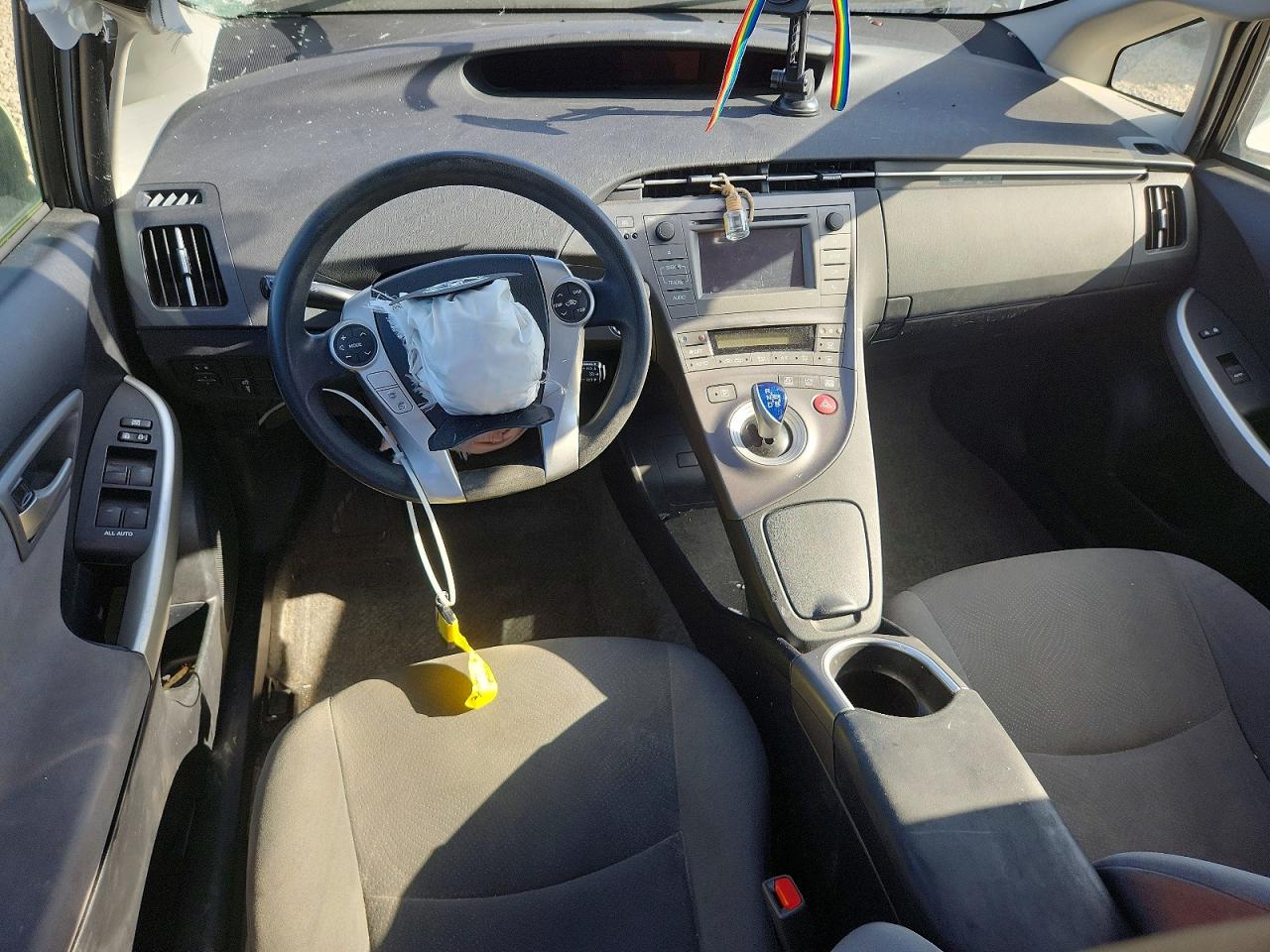 2015 Toyota Prius Two White vin: JTDKN3DU2F1918702