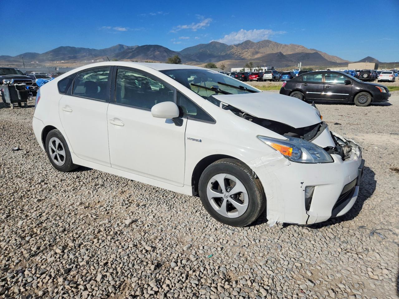 2015 Toyota Prius Two White vin: JTDKN3DU2F1918702