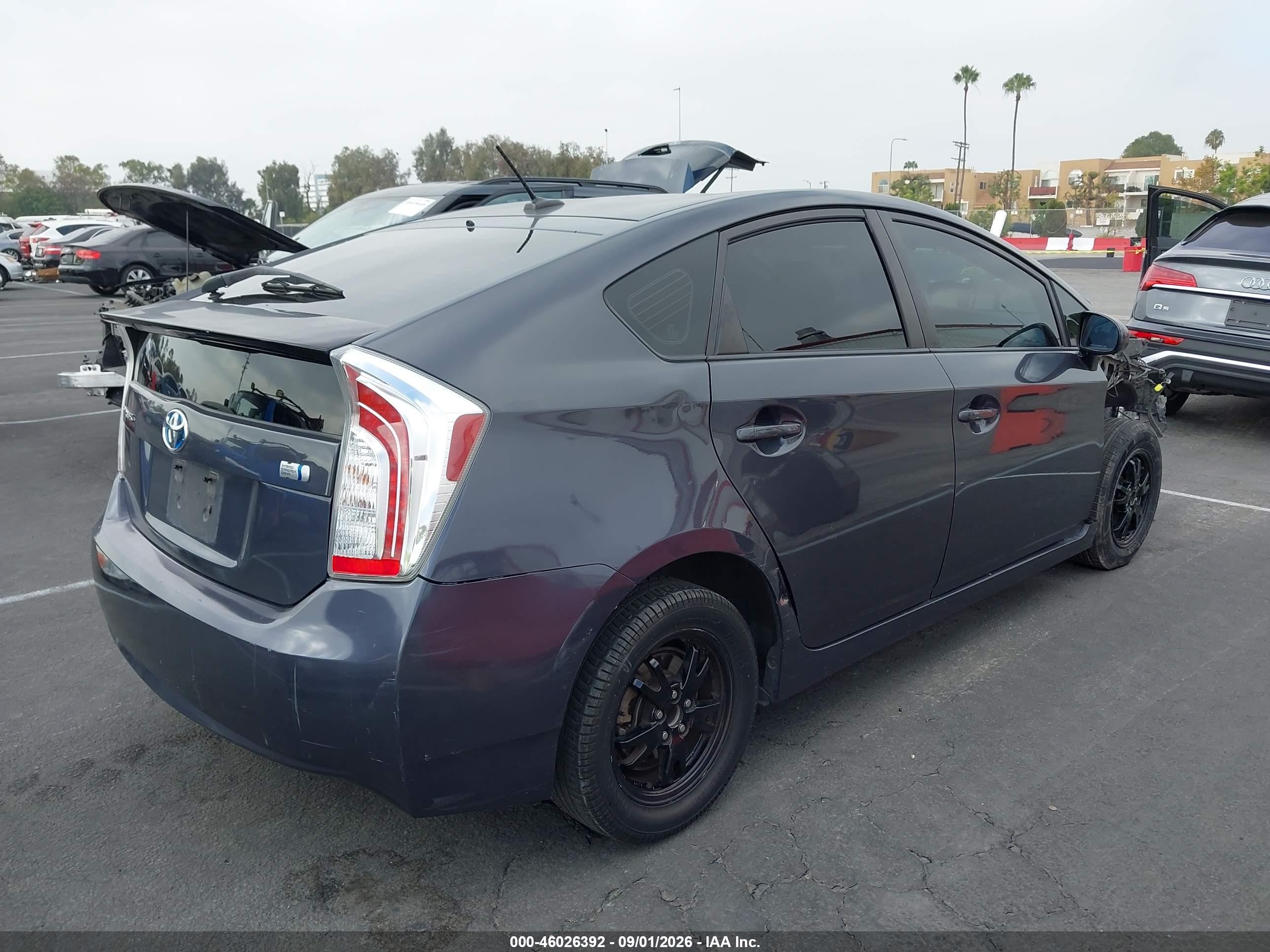 2015 Toyota Prius Three Gray vin: JTDKN3DU2F1935693