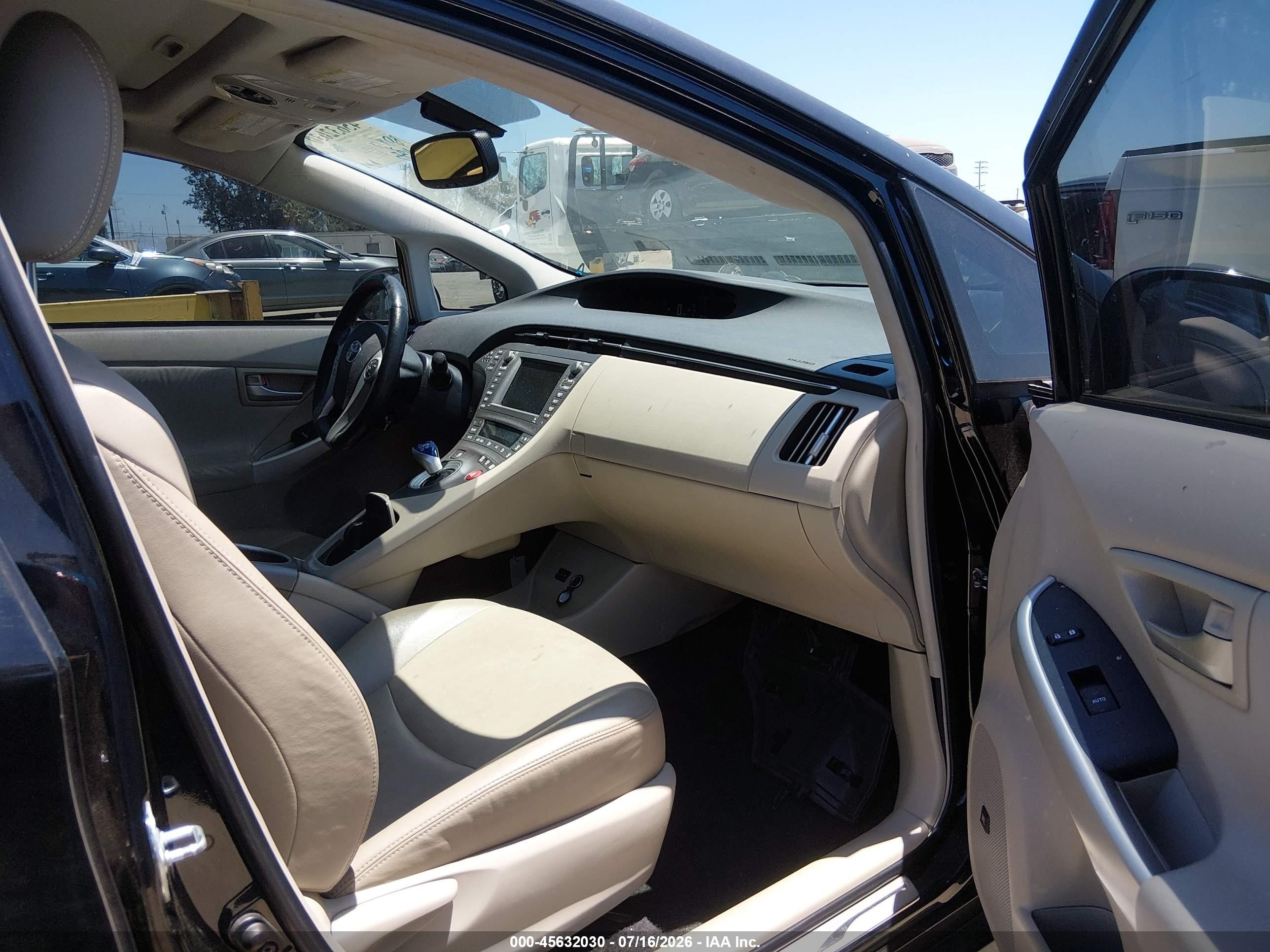 2015 Toyota Prius Four Black vin: JTDKN3DU2F1960397