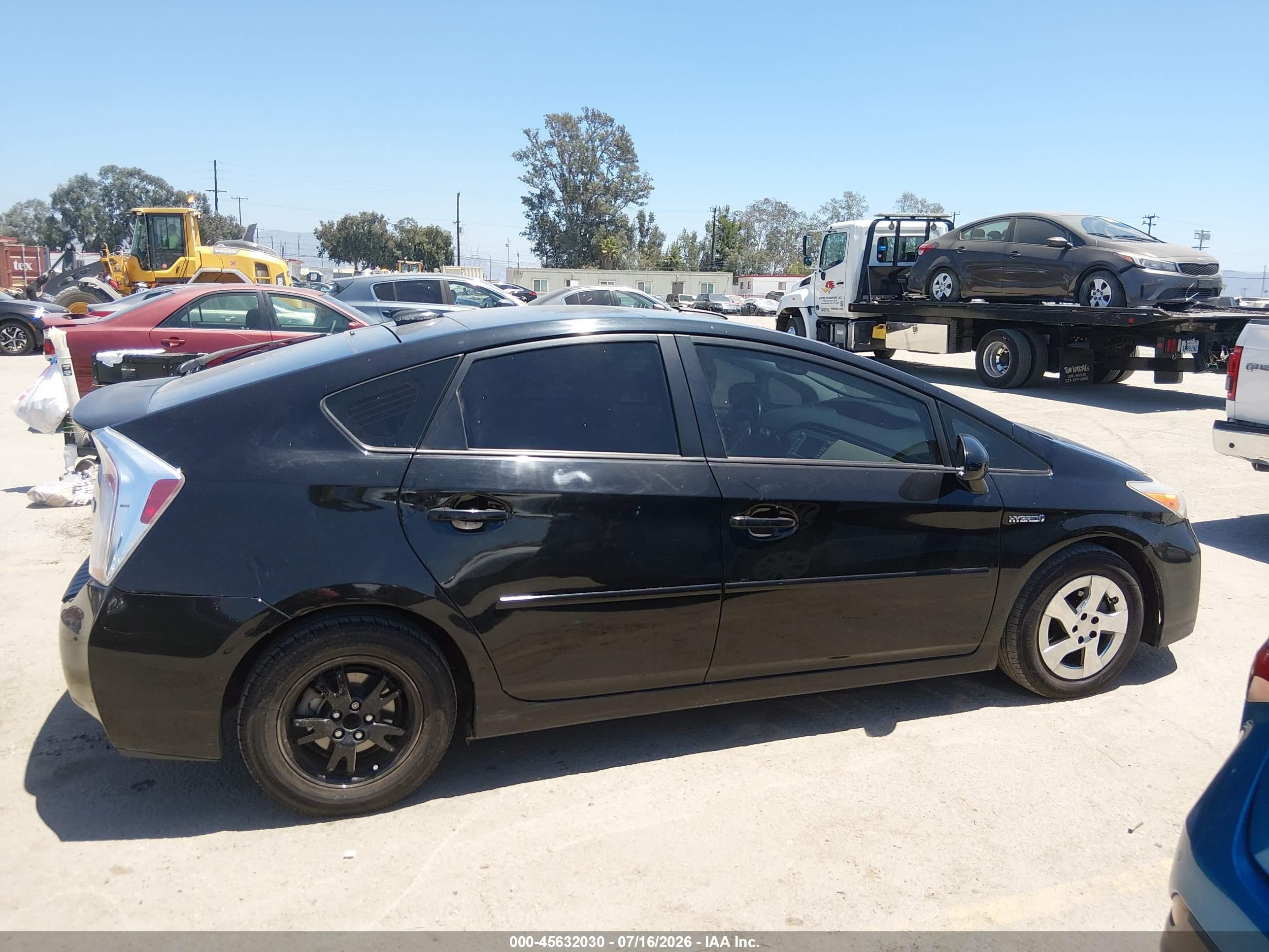 2015 Toyota Prius Four Black vin: JTDKN3DU2F1960397
