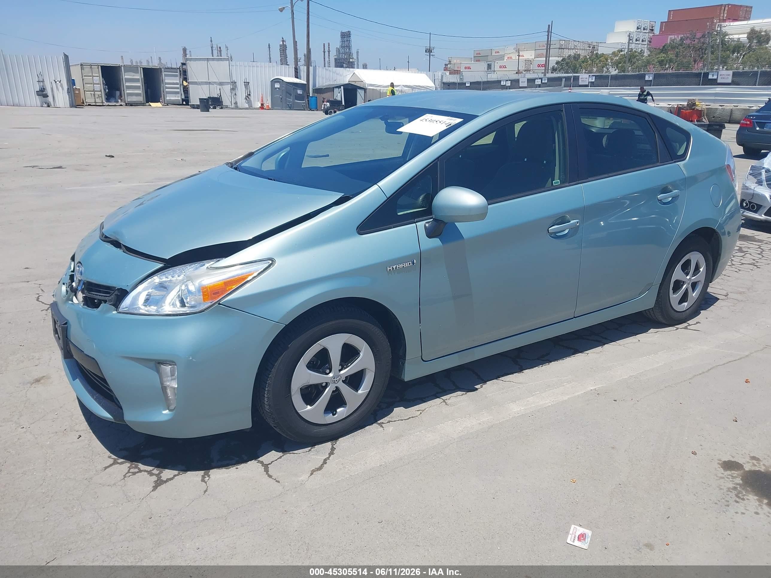 2015 Toyota Prius Two Green vin: JTDKN3DU2F2001253
