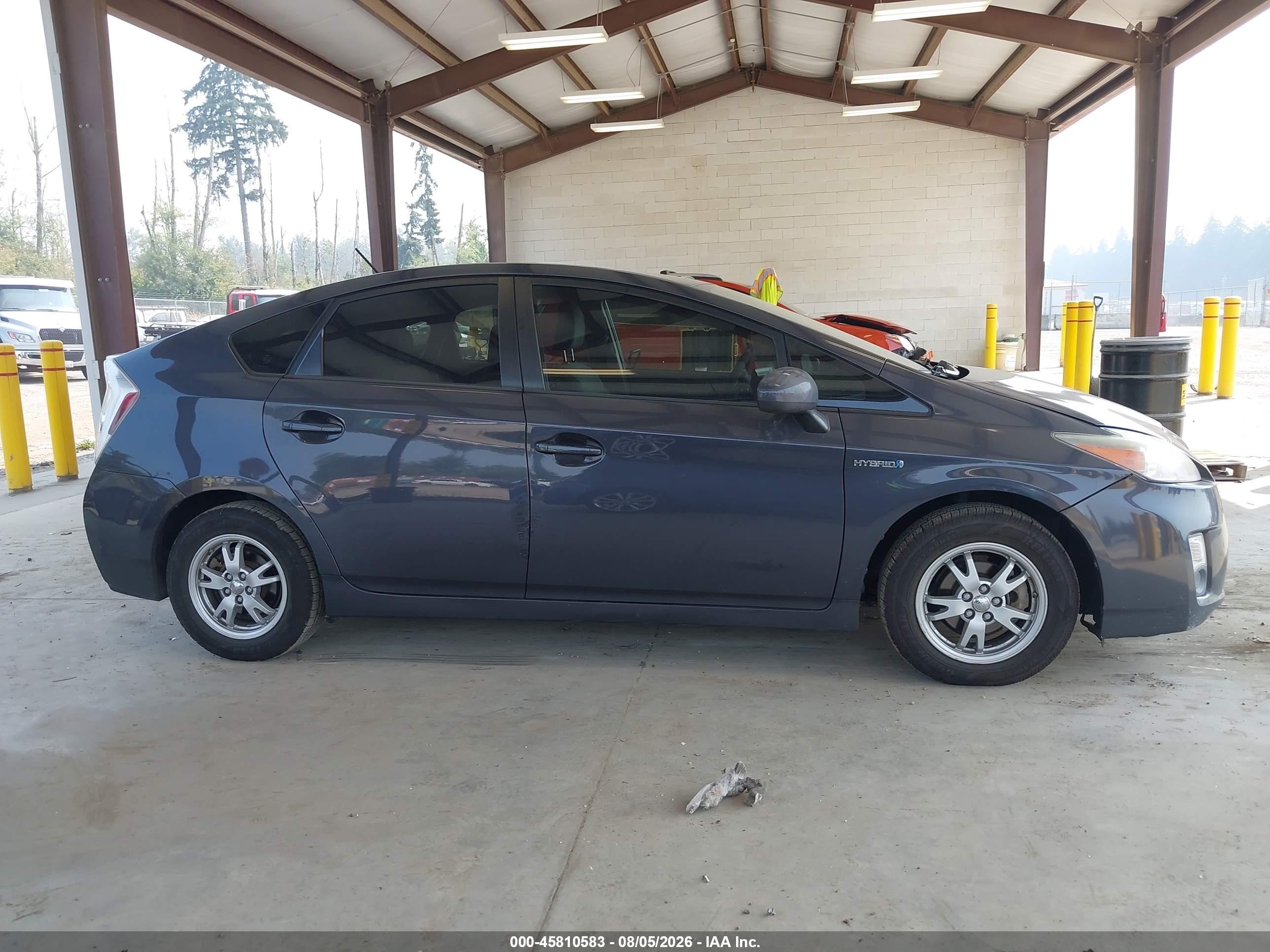 2010 Toyota Prius Ii Gray vin: JTDKN3DU3A0037702