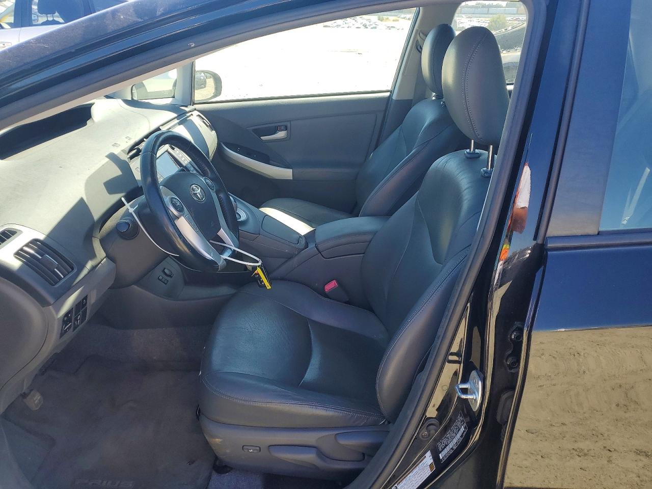 2010 Toyota Prius Iv Черный vin: JTDKN3DU3A0057741
