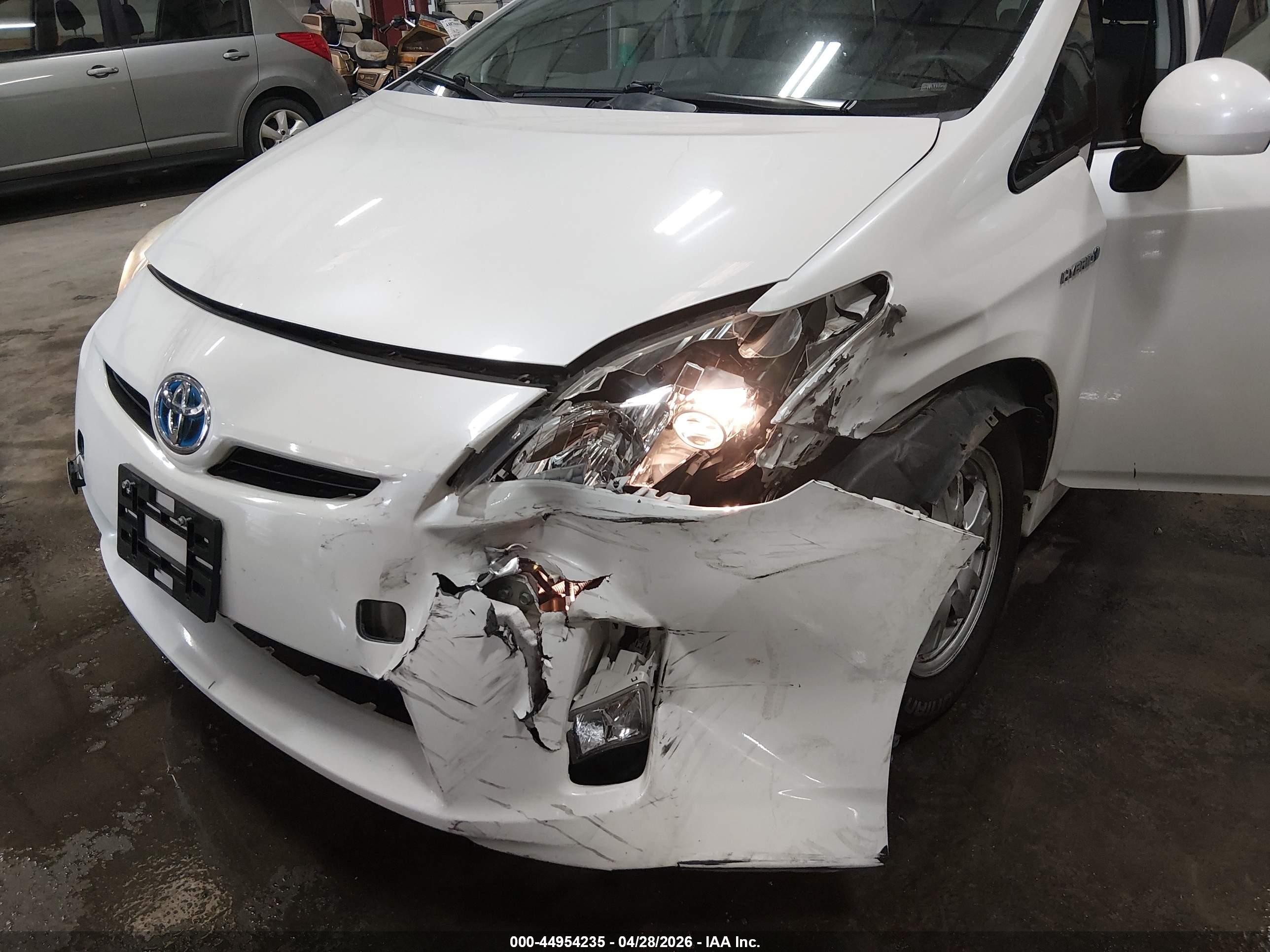 2010 Toyota Prius Iii Белый vin: JTDKN3DU3A0068240