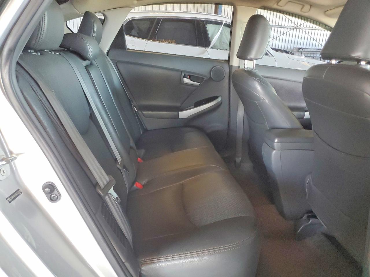 2010 Toyota Prius Iii Silver vin: JTDKN3DU3A0122670