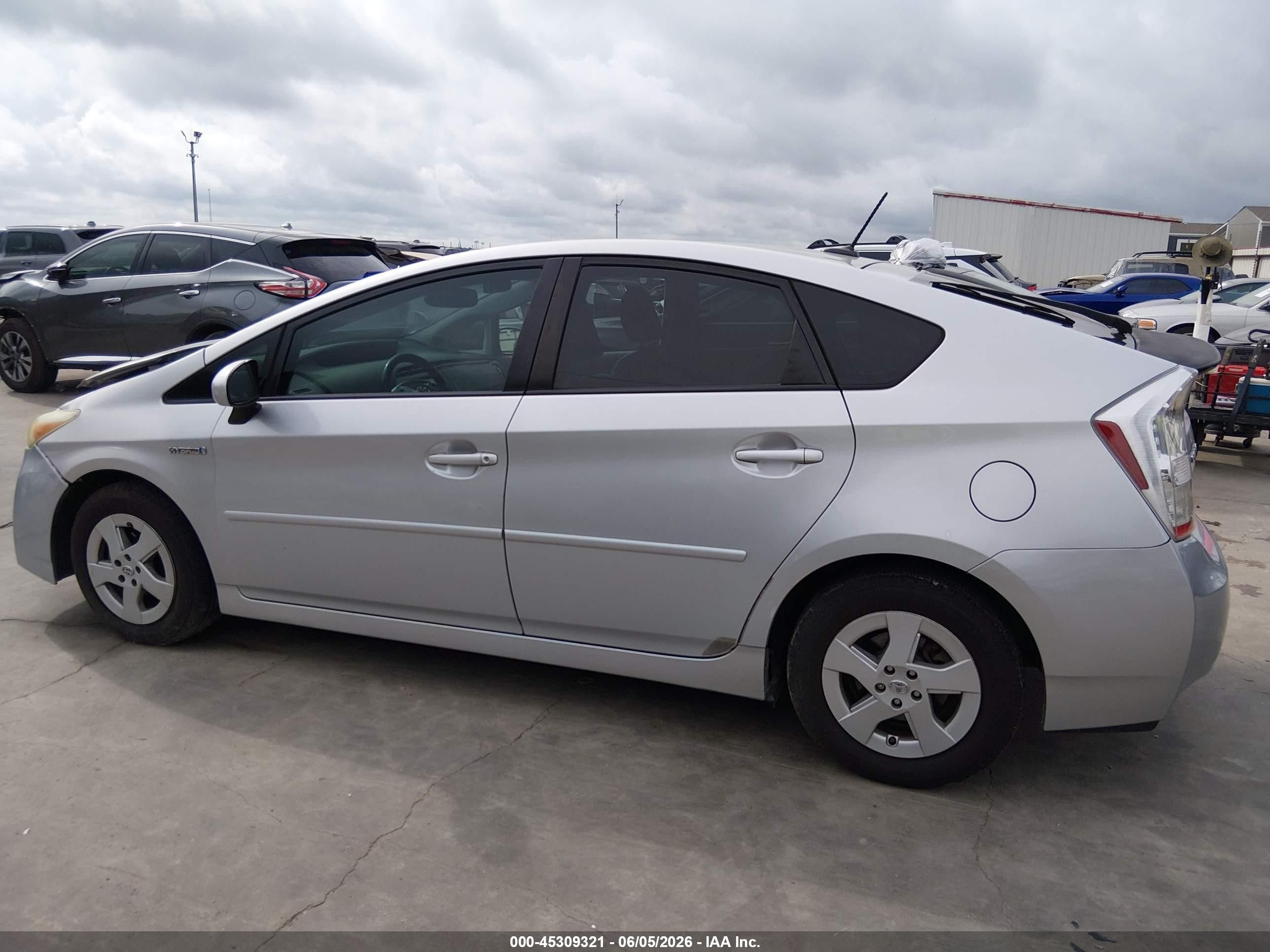 2010 Toyota Prius Iv Gray vin: JTDKN3DU3A0139890